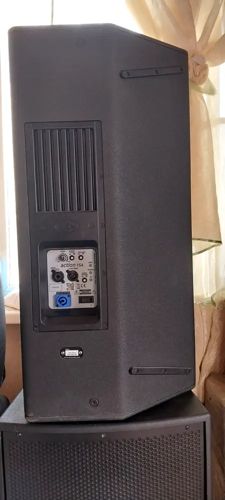 DAS Audio Action 15A (2 / 2)
