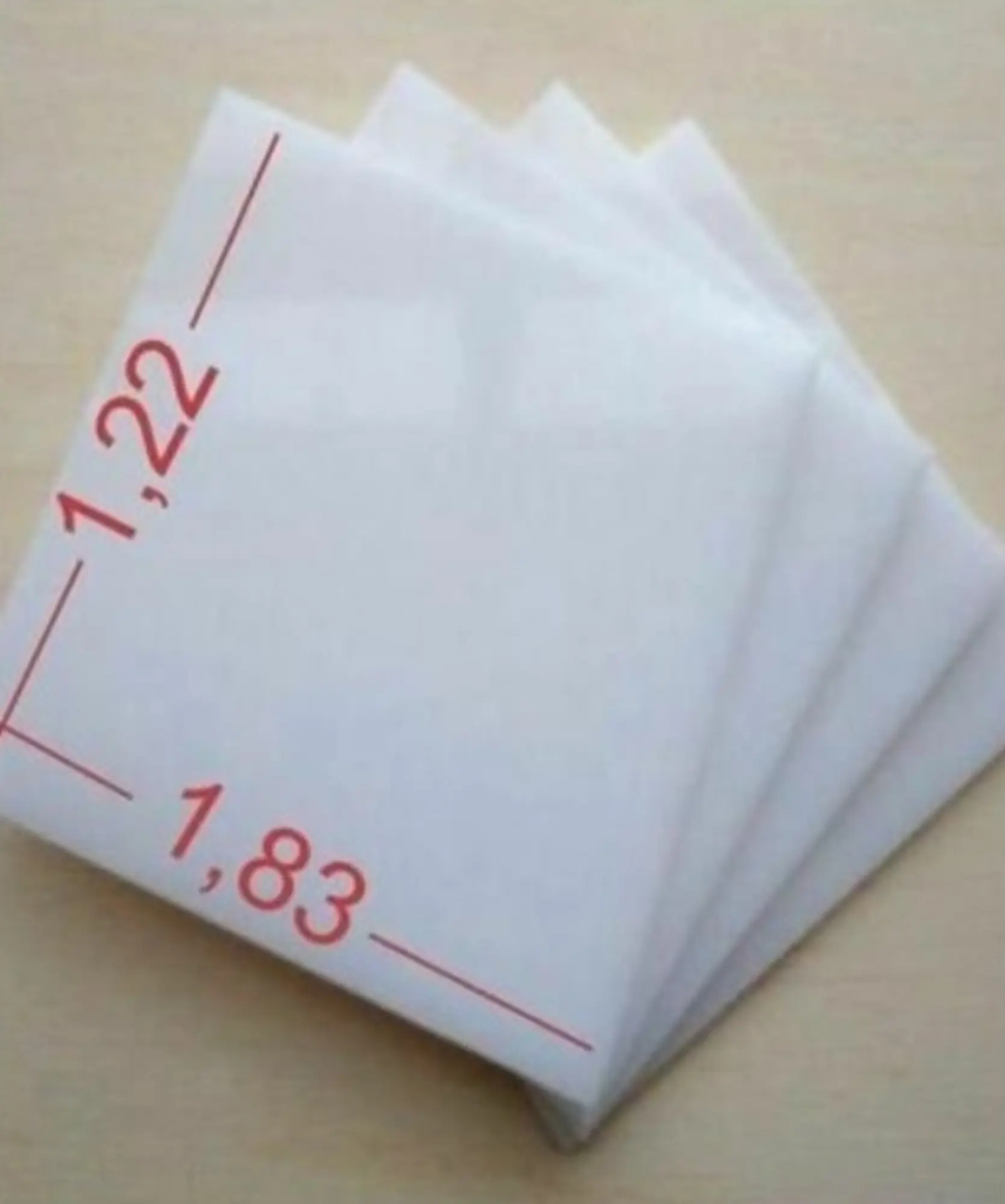 Оргстекло 2.2 мм (2 / 2)