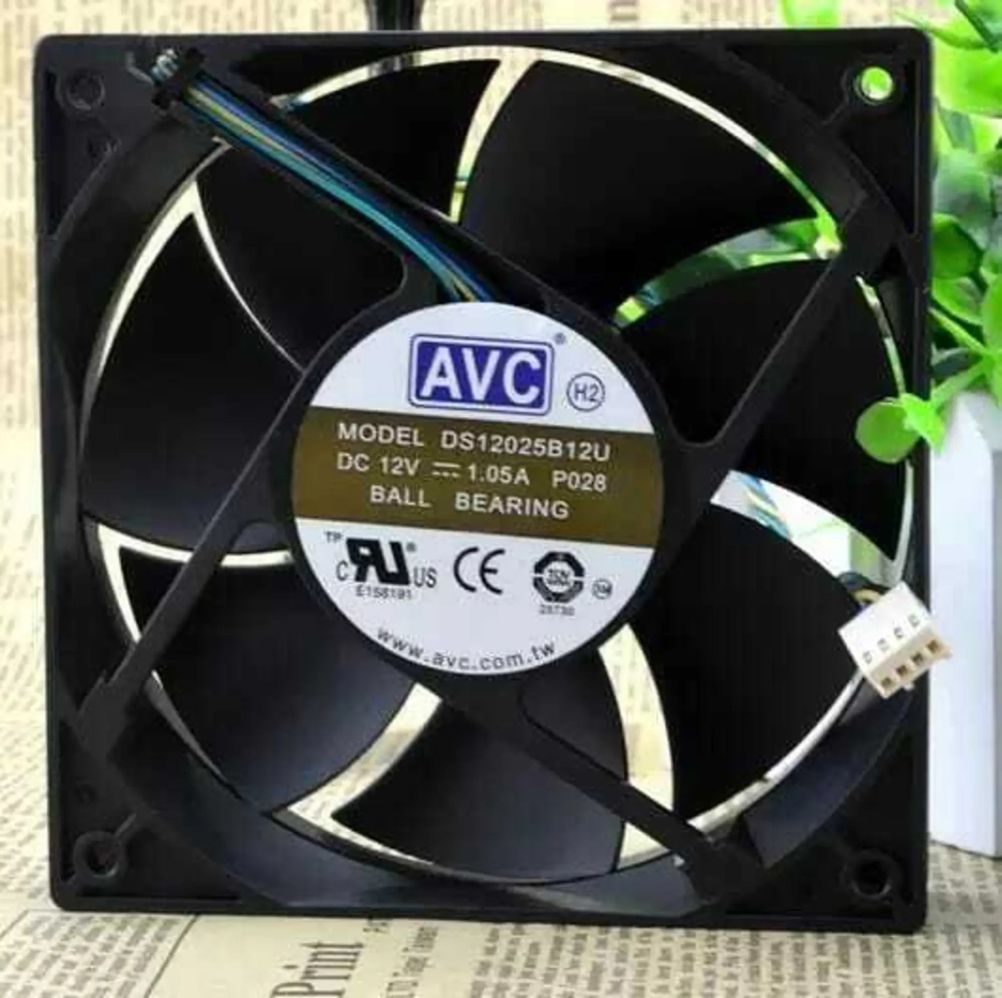 AVC DS12025B12U 12 см 1.05 ампер 120*120*25 12 В (1 / 2)