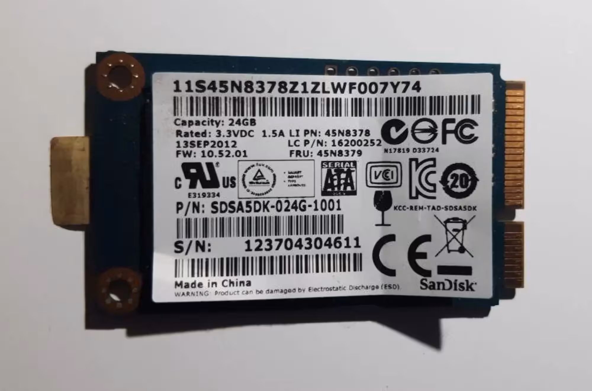 SanDisk 11s45n8378Z (1 / 1)