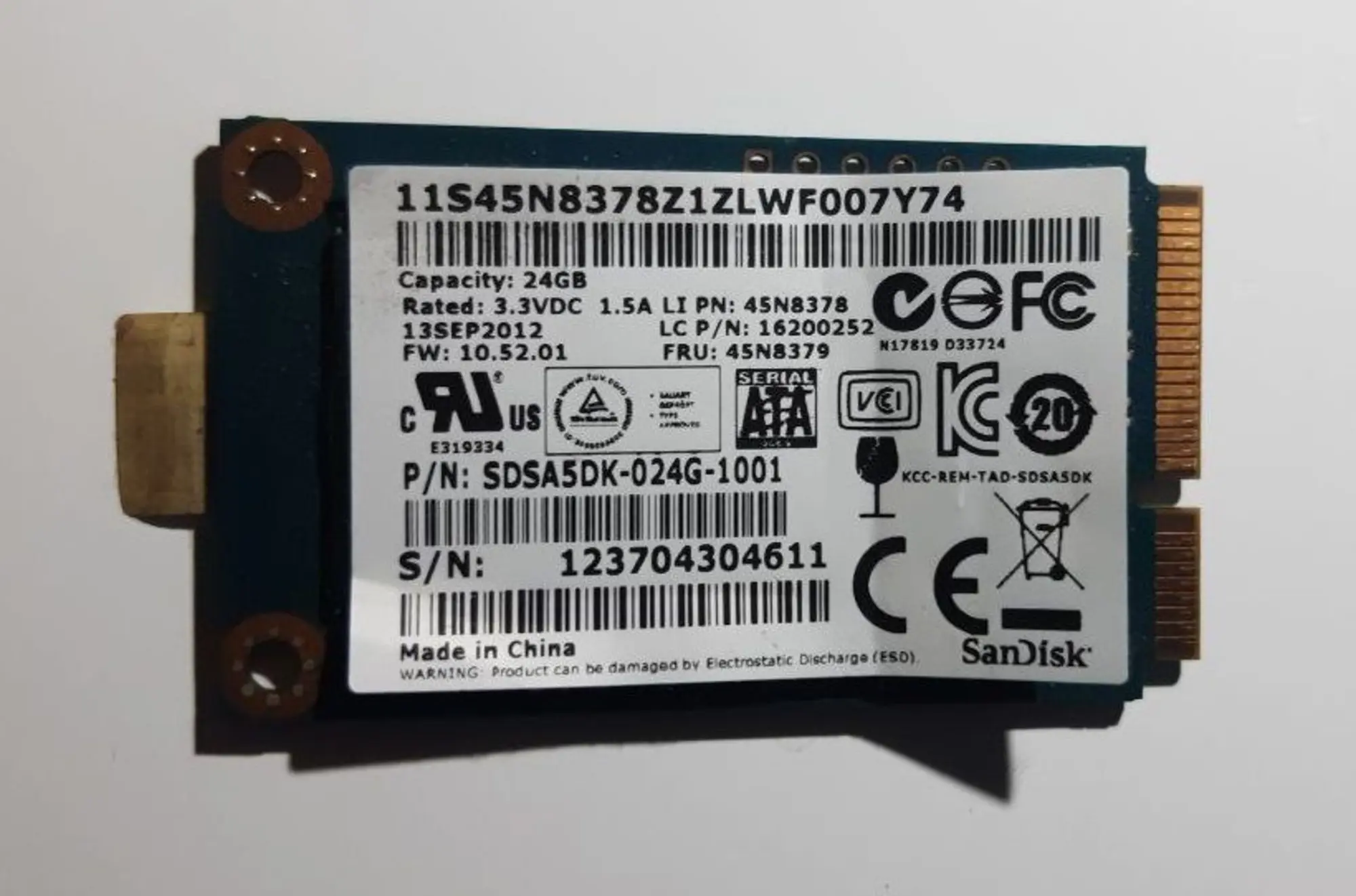 SanDisk 11s45n8378Z (1 / 1)