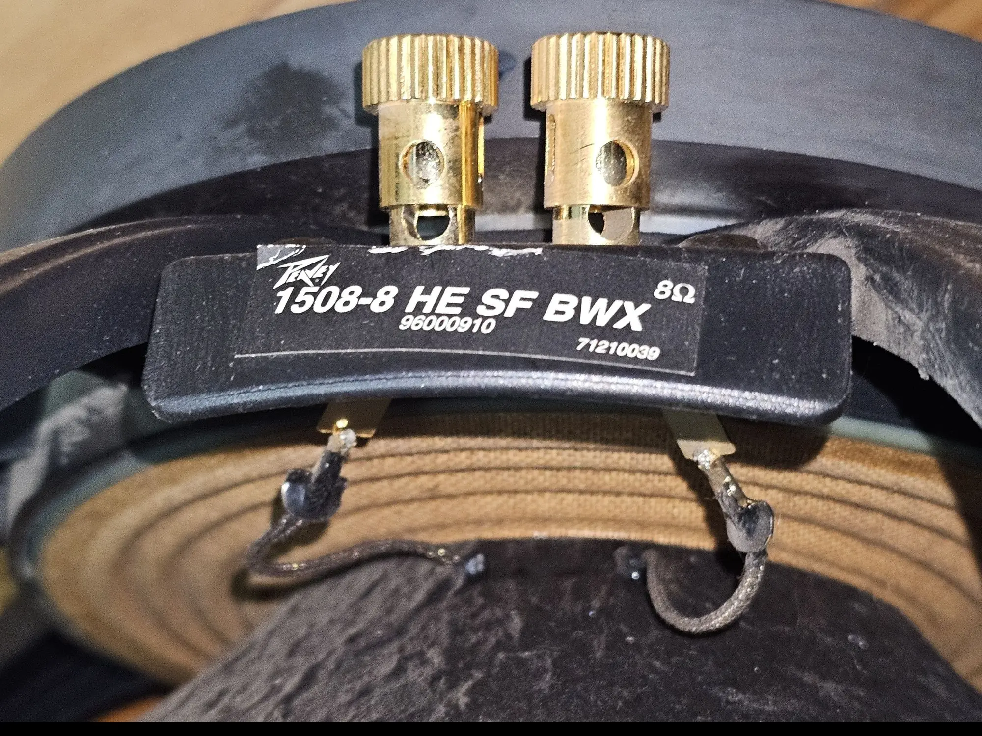 Динамики 15-дюймовые PEAVEY 1508-8 HE SF BWX (3 / 4)