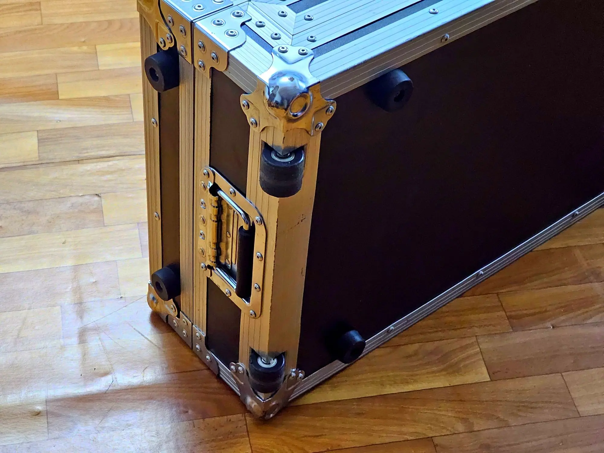 Транспортировочный кейс для диджейского оборудования PIONEER PRO DJ (4 / 8)