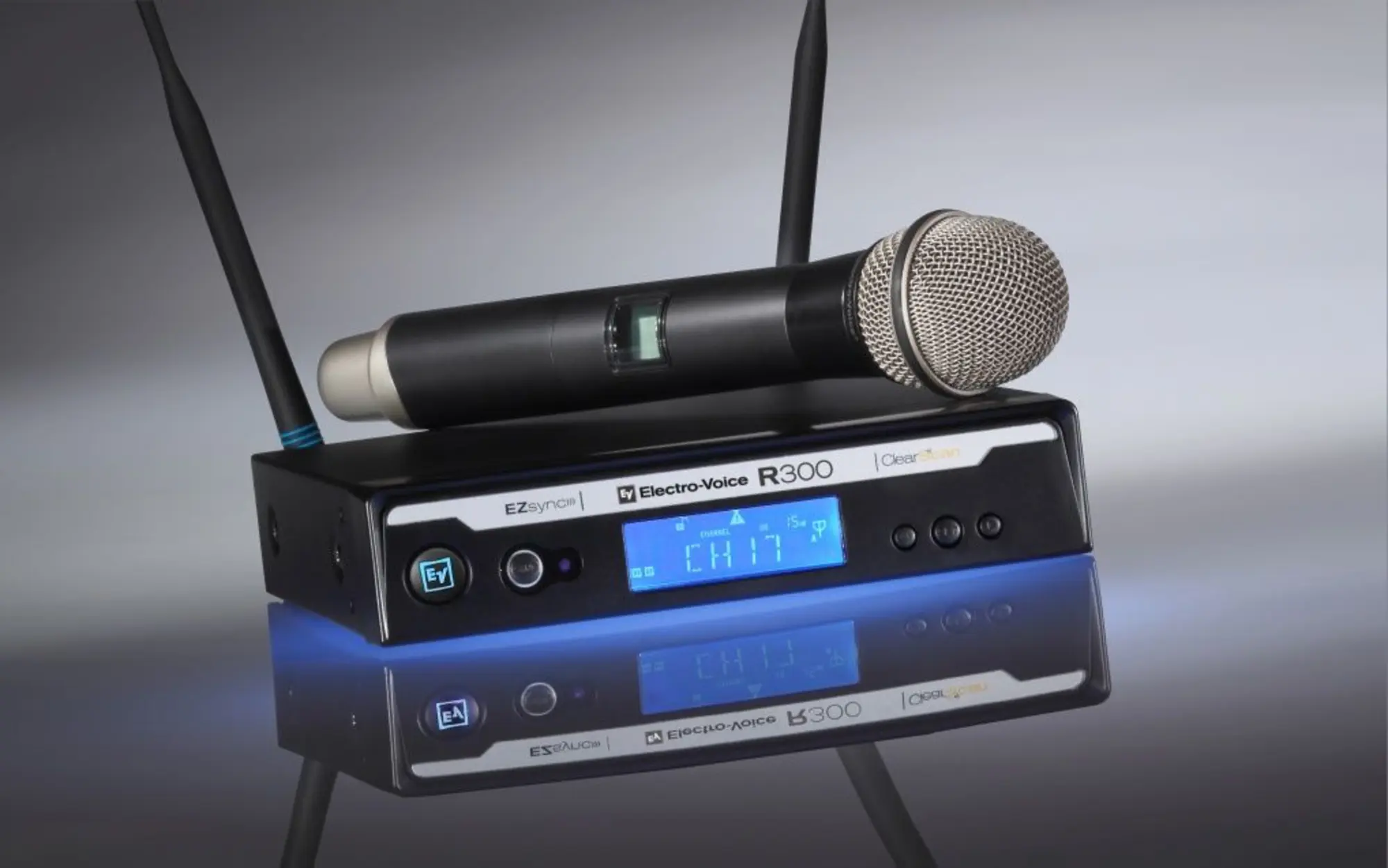 Новый вокальный радиомикрофон ELECTRO-VOICE R300-HD/A (2 / 3)