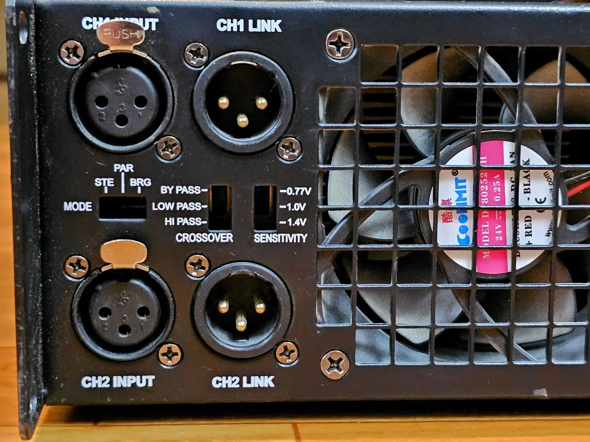 Усилитель мощности LNM PROTECH HX-2600 (3 / 3)