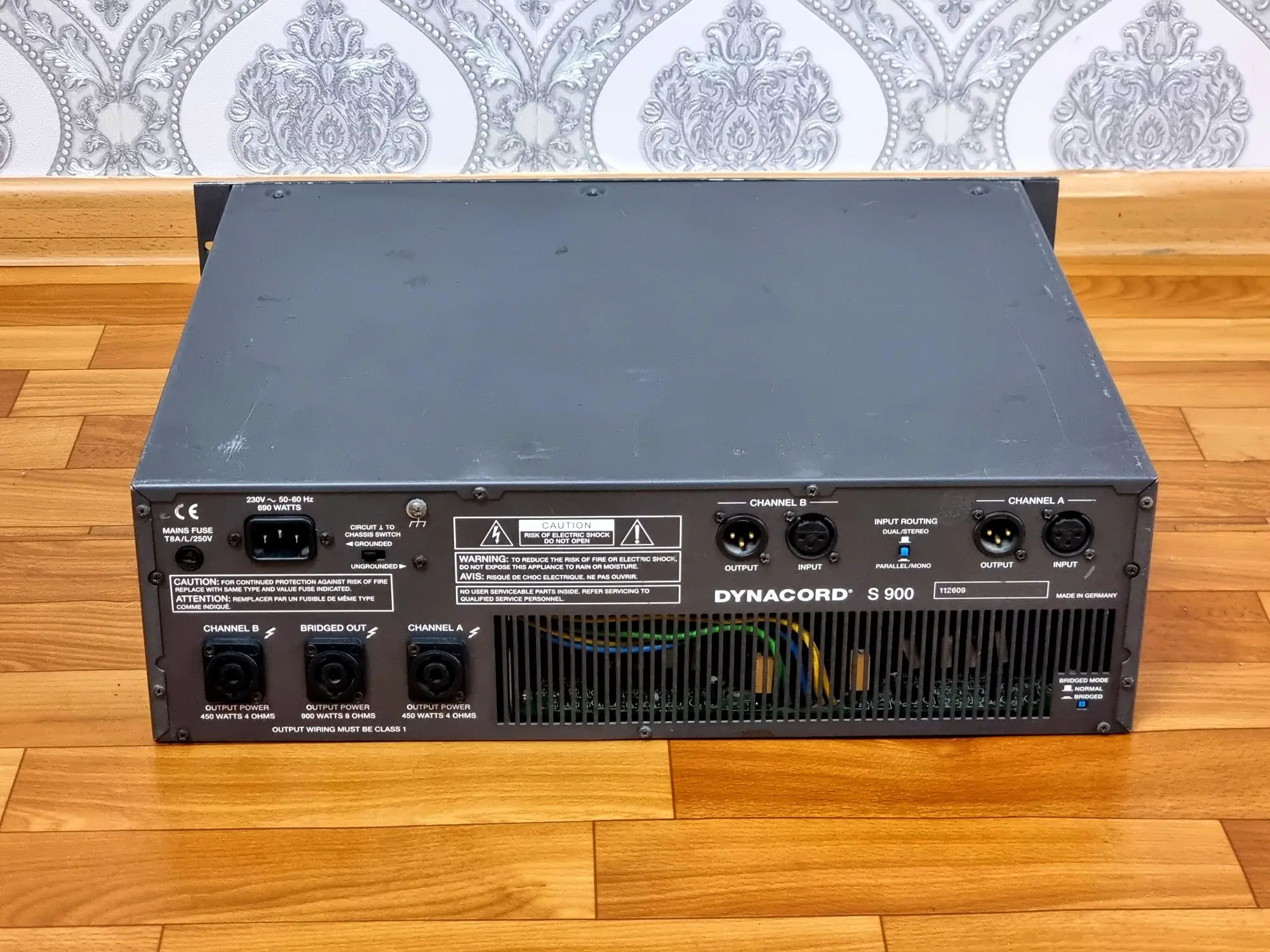 Усилитель мощности DYNACORD S 900 (2 / 2)