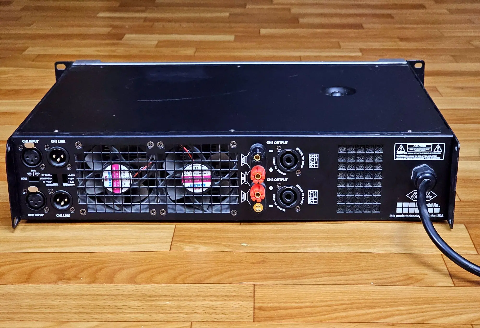 Усилитель мощности LNM PROTECH HX-2800 (2 / 4)