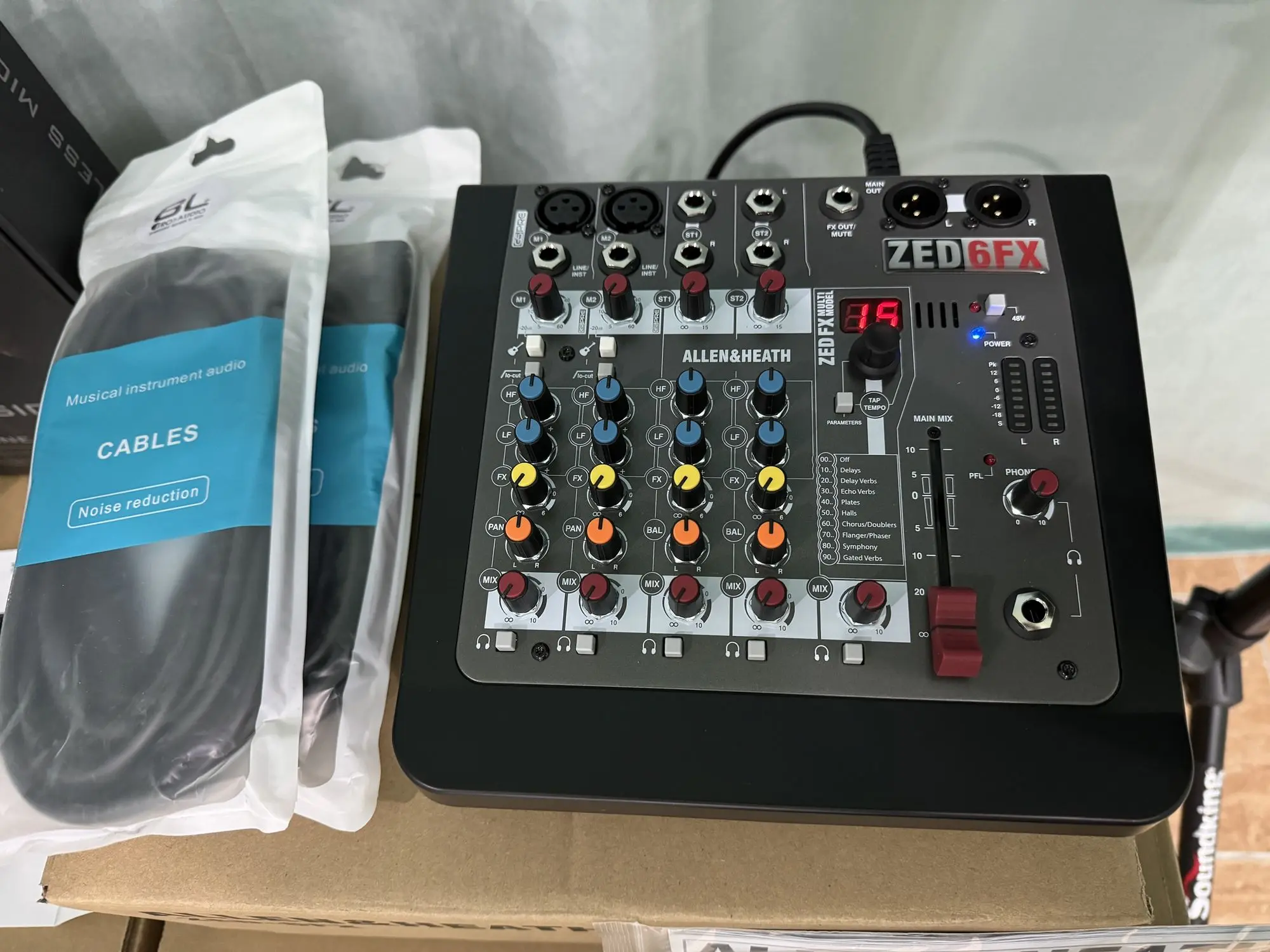 Музыкальная Аппаратура Активный комплект BL PRO Audio, Allen Heath (3 / 7)