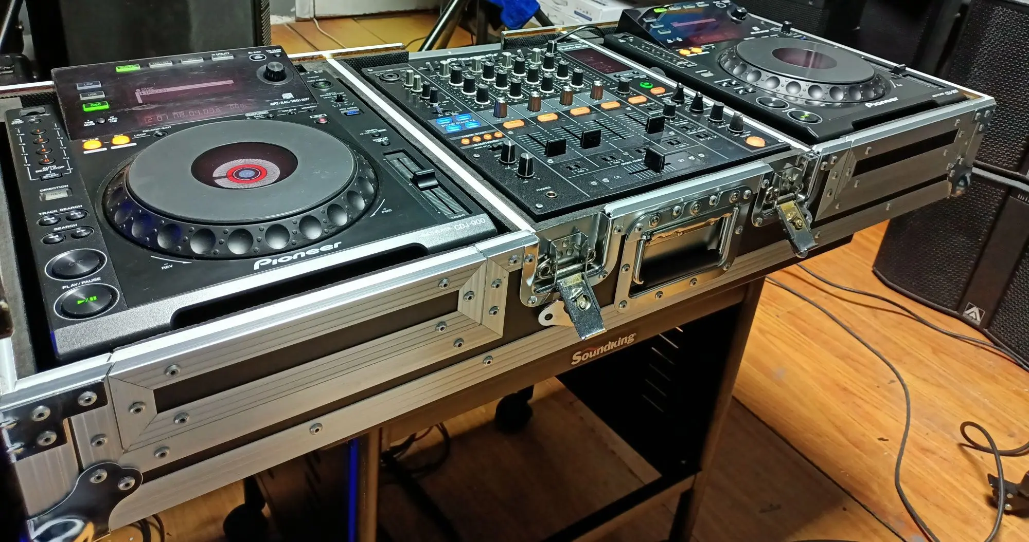 Dj контролёр и Микшерный Pioneer CDJ 900/ DJM800 состояние отличное (3 / 4)