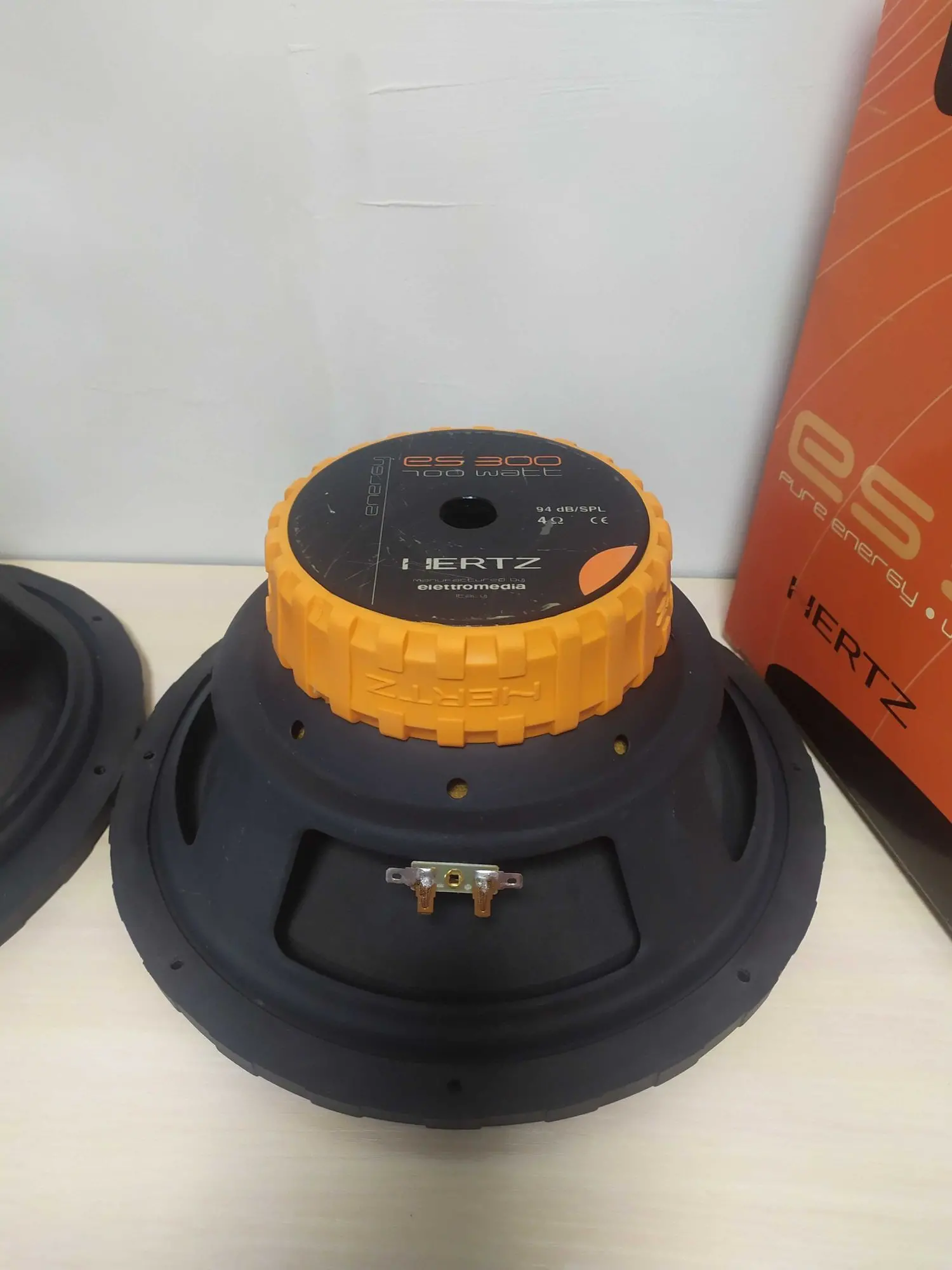 Hertz ES 300 Subwoofer(12") (7 / 8)