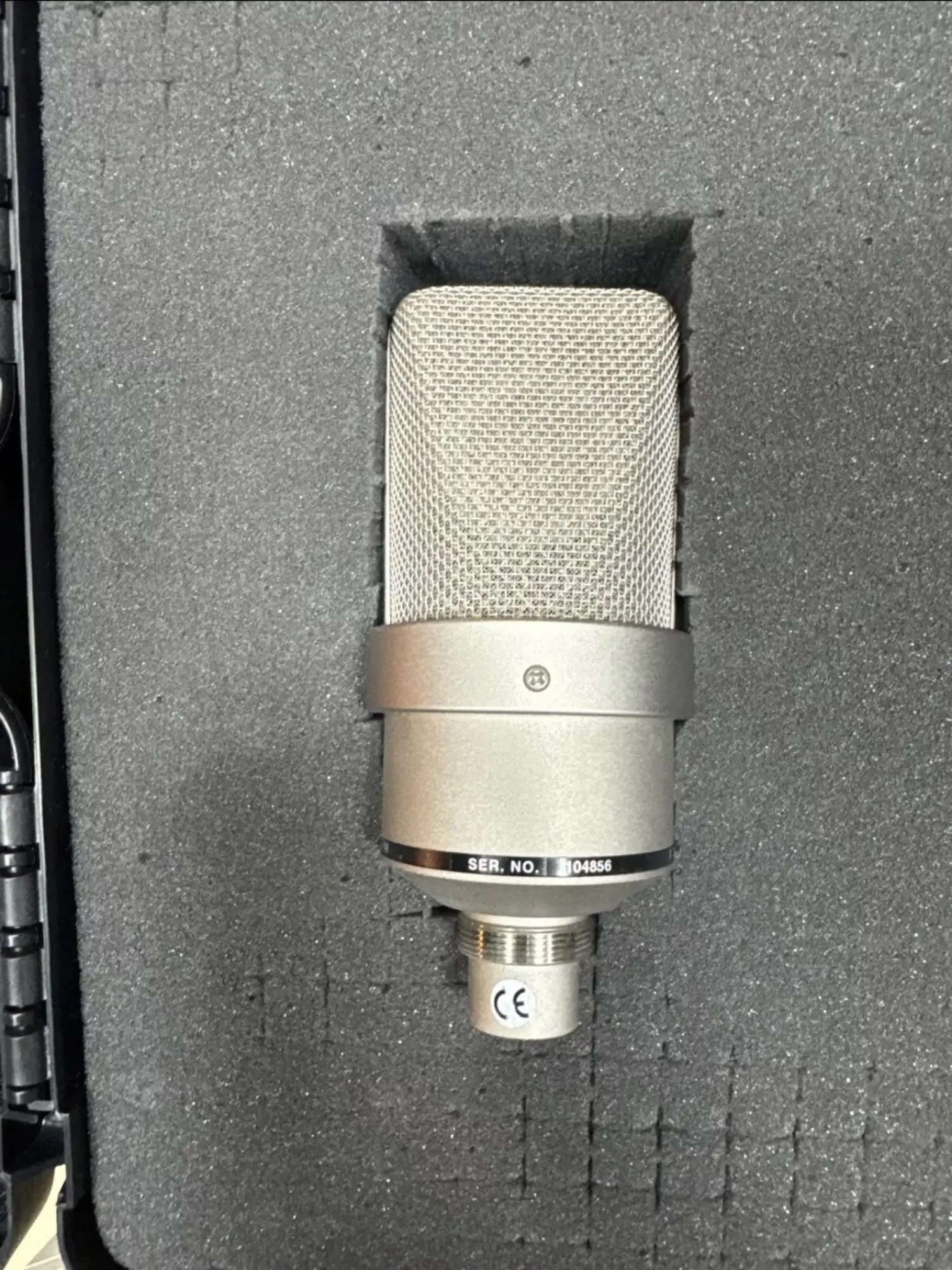 Микрофон Neumann TLM 103 (3 / 4)
