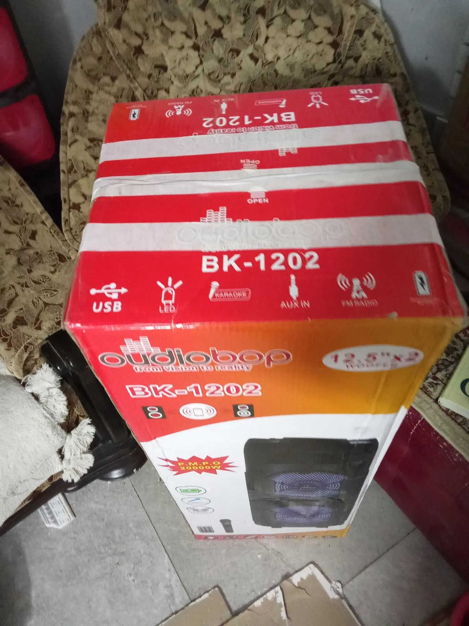 продается музыкальная колонка-карооки..Oudiobor BK-1202 (2 / 6)