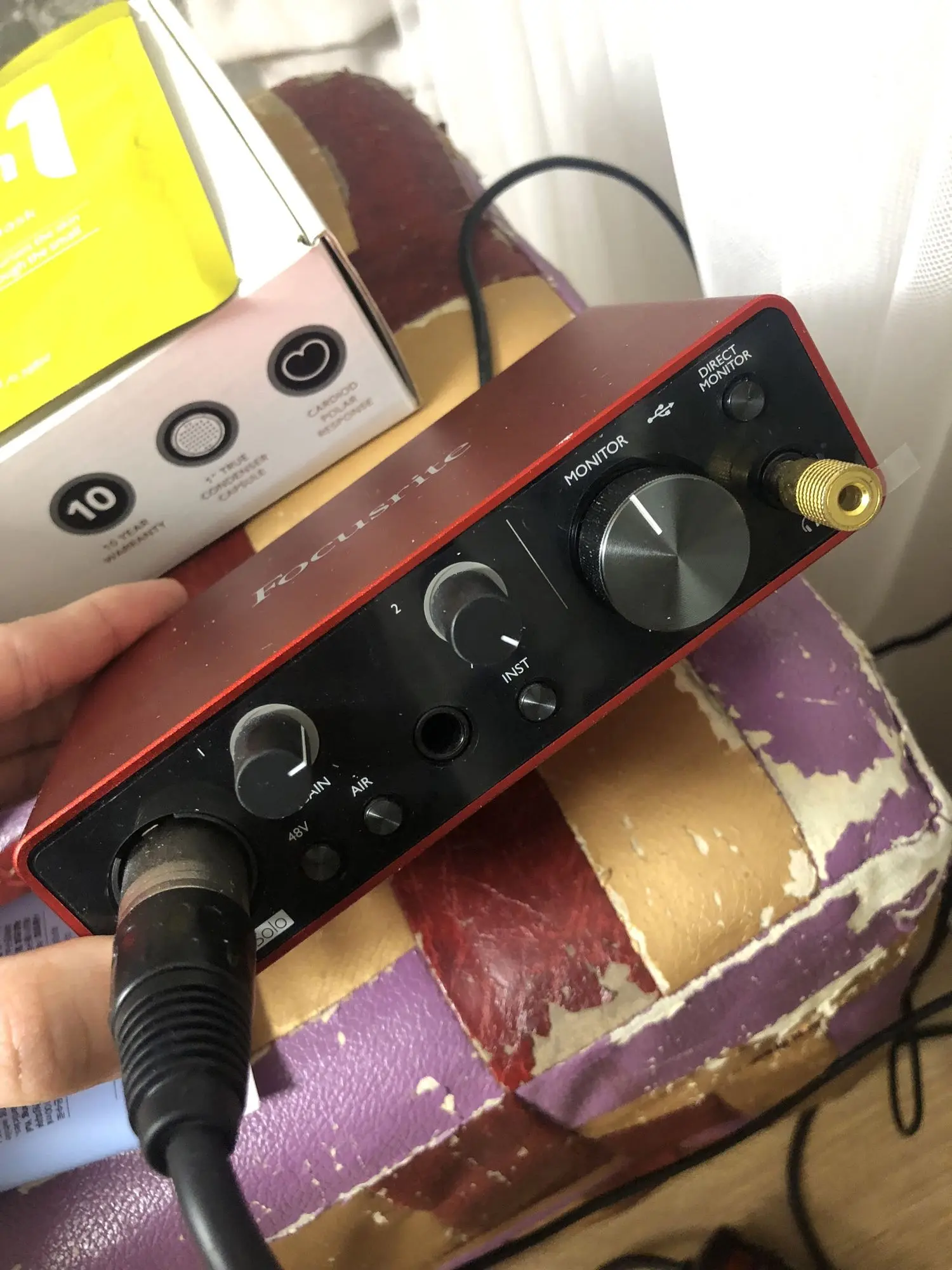 Студийный микрофон rode nt 1000 и звуковую карту Focusrite (2 / 6)