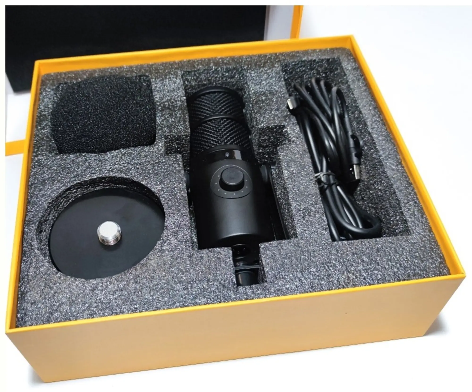 Проводной микрофон студийный Maono PD400X (4 / 4)