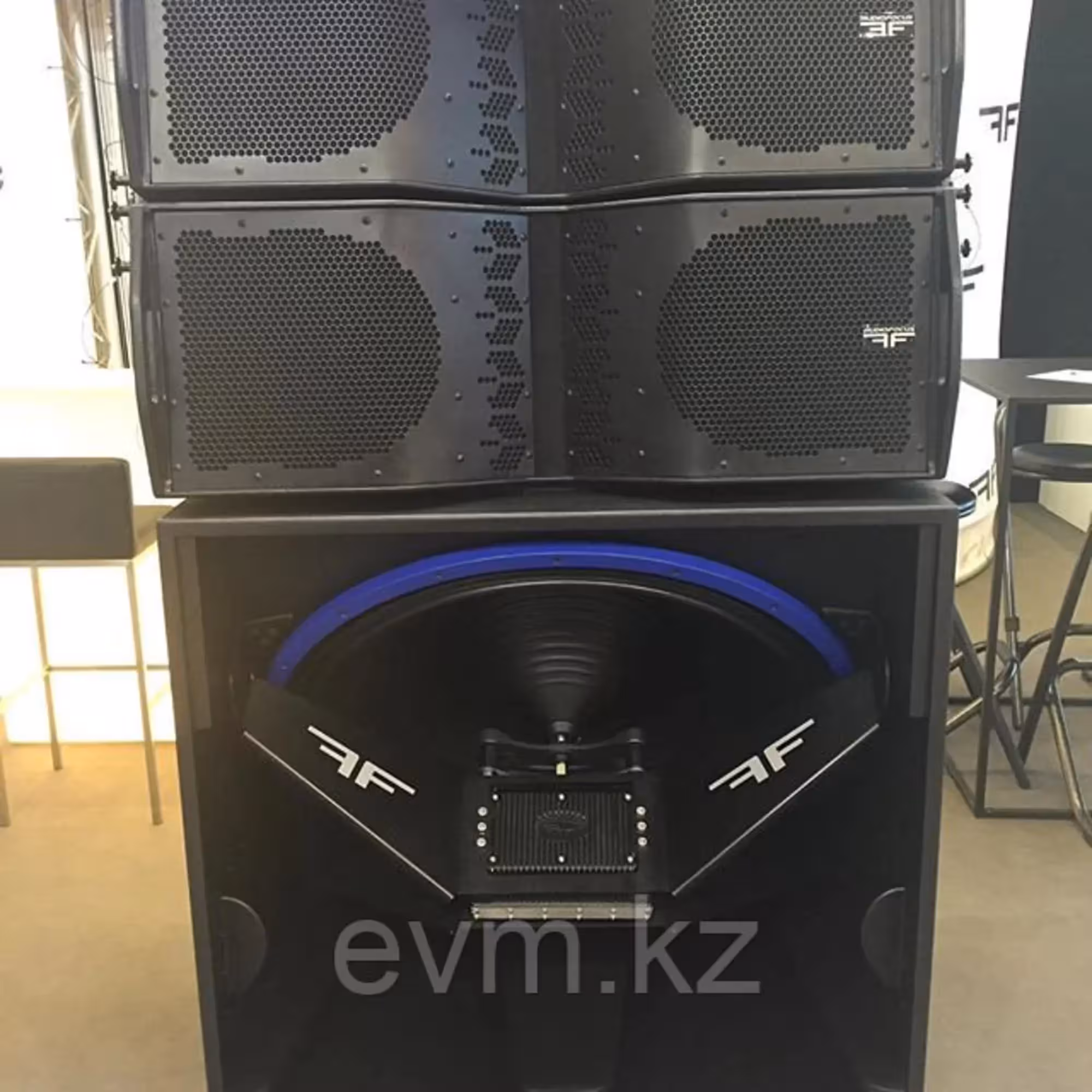 Линейный массив Ares 12i Line Array, LF: 2000Wrms (2 / 2)