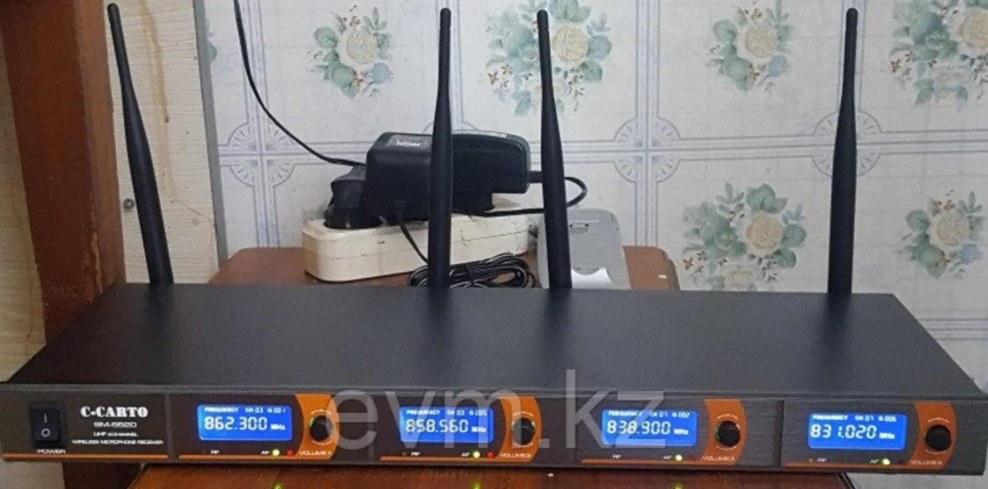 Микрофон настольный радио 5520-4 (2 / 2)