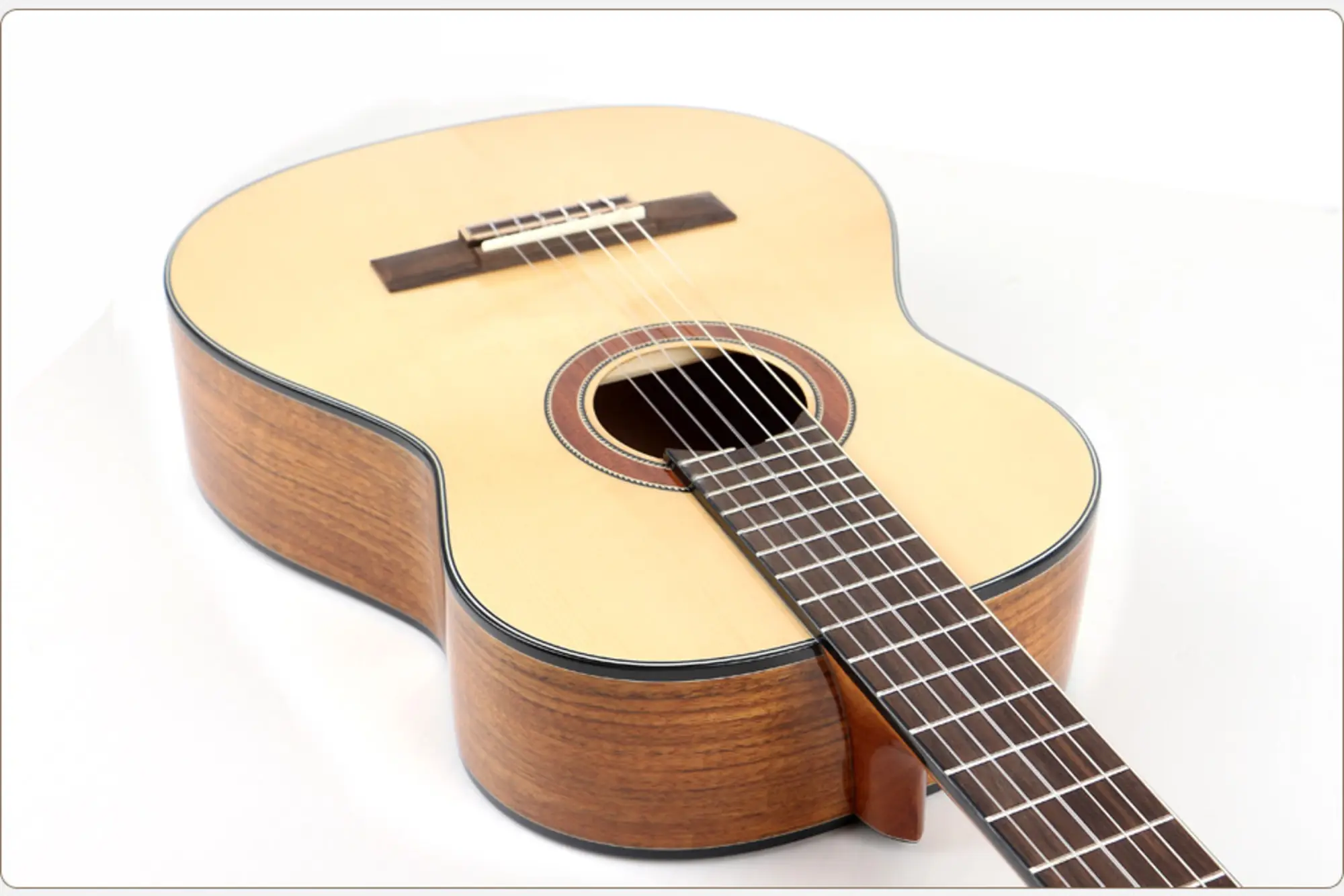 Гитара классическая Smiger CG-610S Solid Spruce (1 / 6)