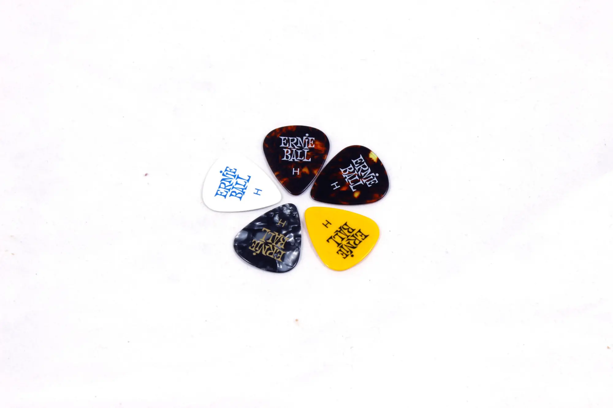 Медиатор Ernie Ball (1 / 1)