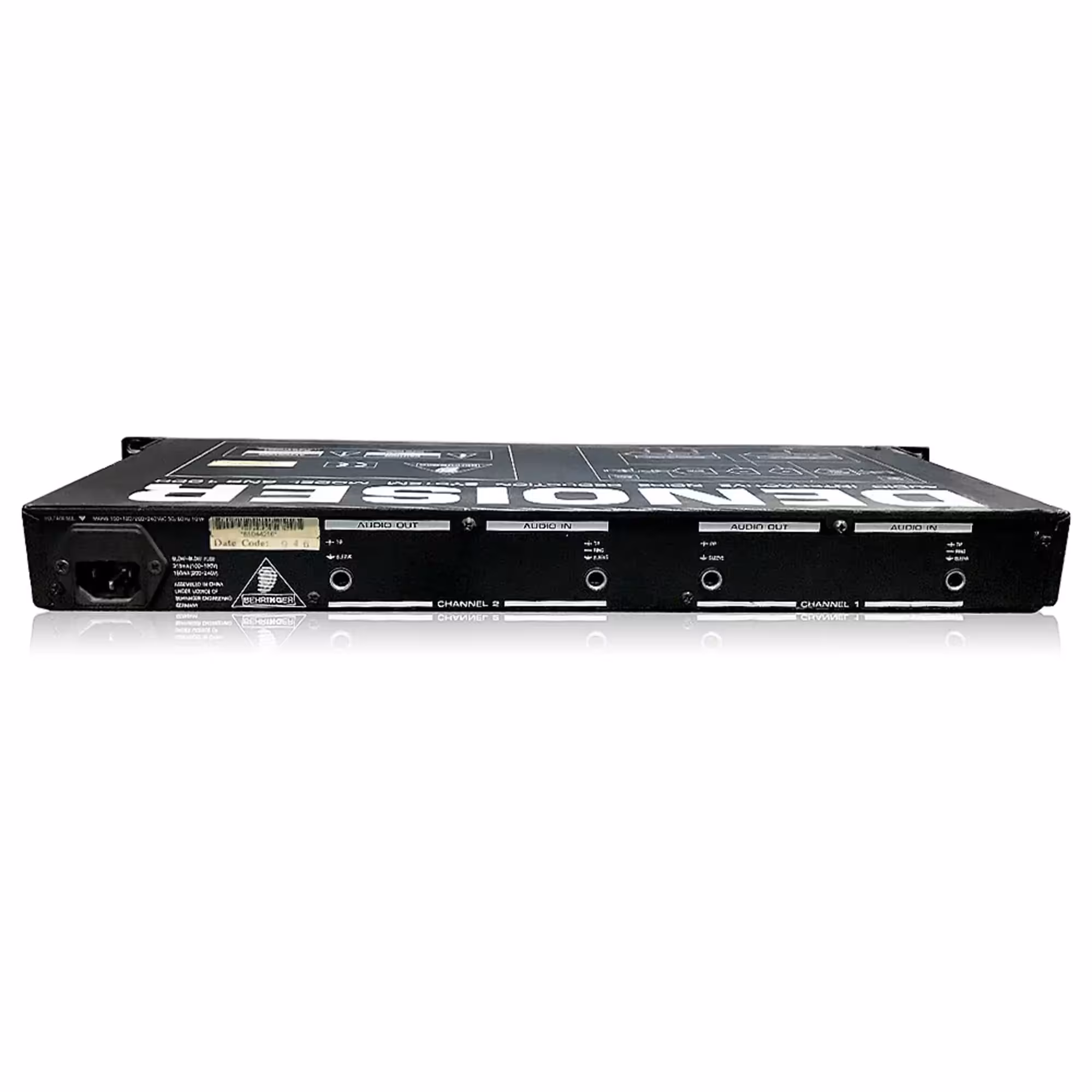 Подавитель сетевого шума Behringer SNR1000 (2 / 3)