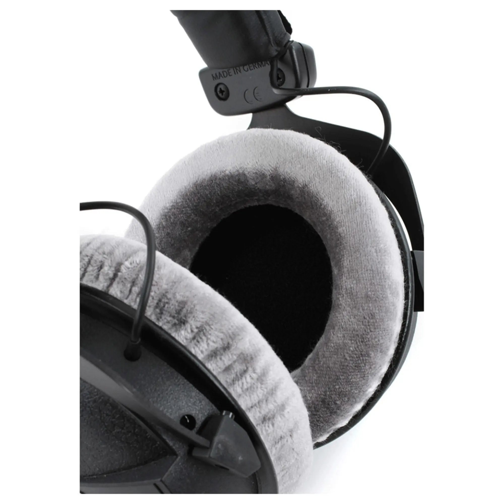 Охватывающие наушники Beyerdynamic DT770 PRO 80 Ом (4 / 4)