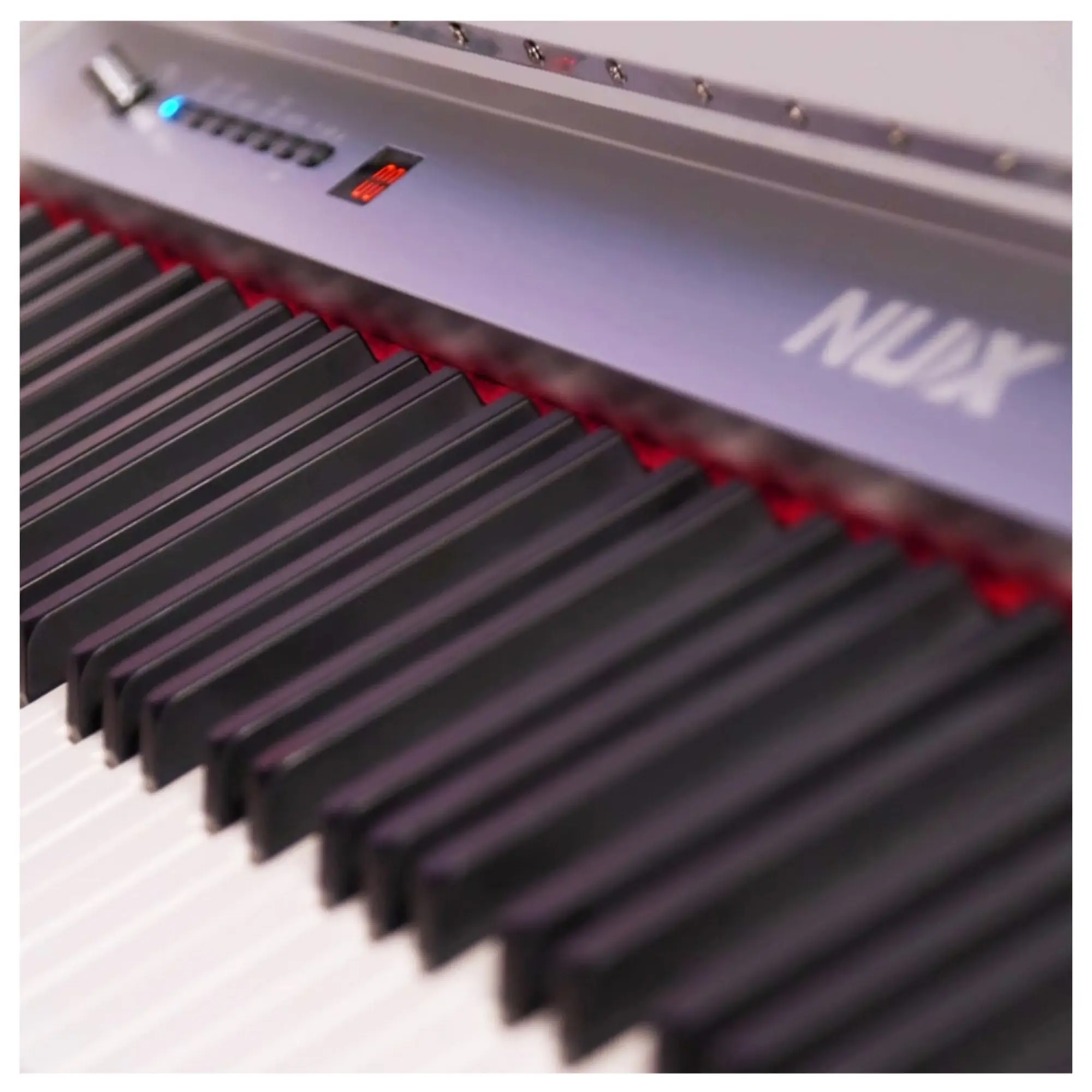 Цифровое пианино Nux WK-310 White (5 / 6)
