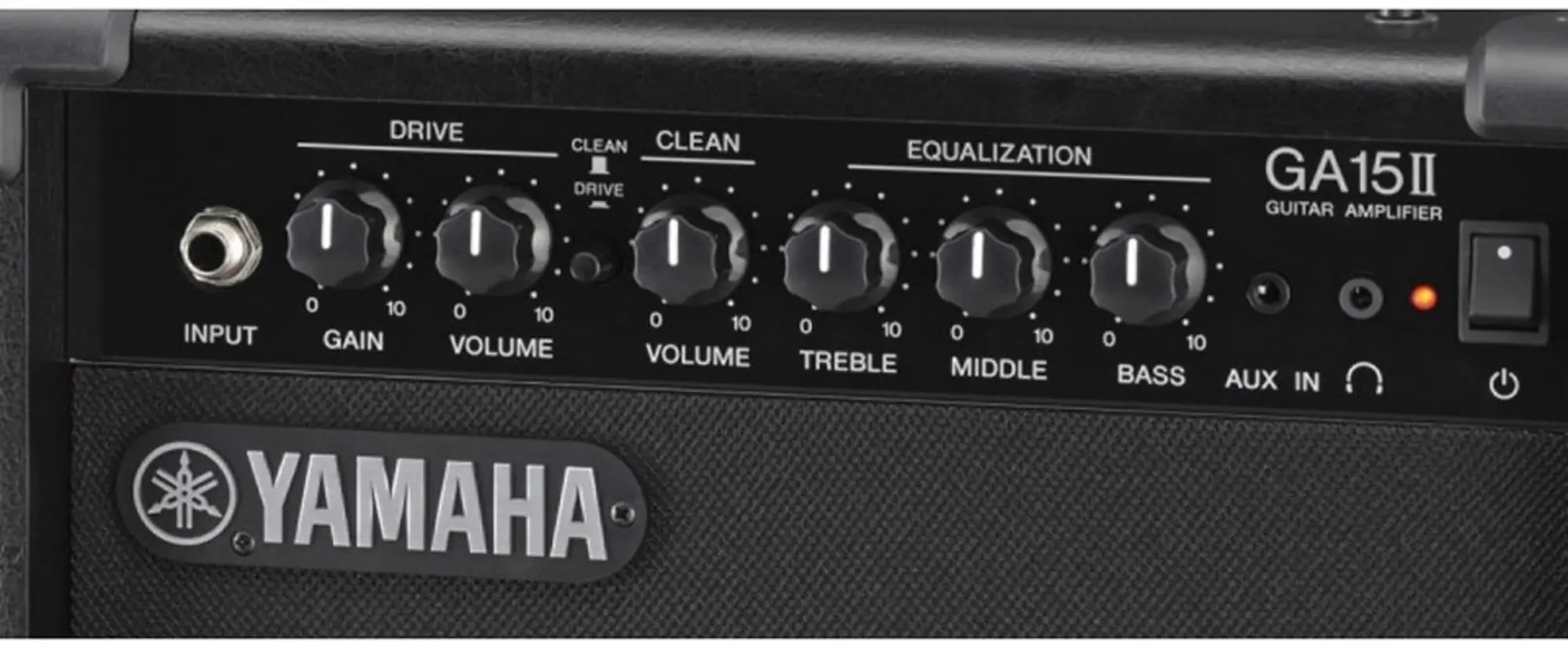 Гитарный комбоусилитель Yamaha GA15II (2 / 3)