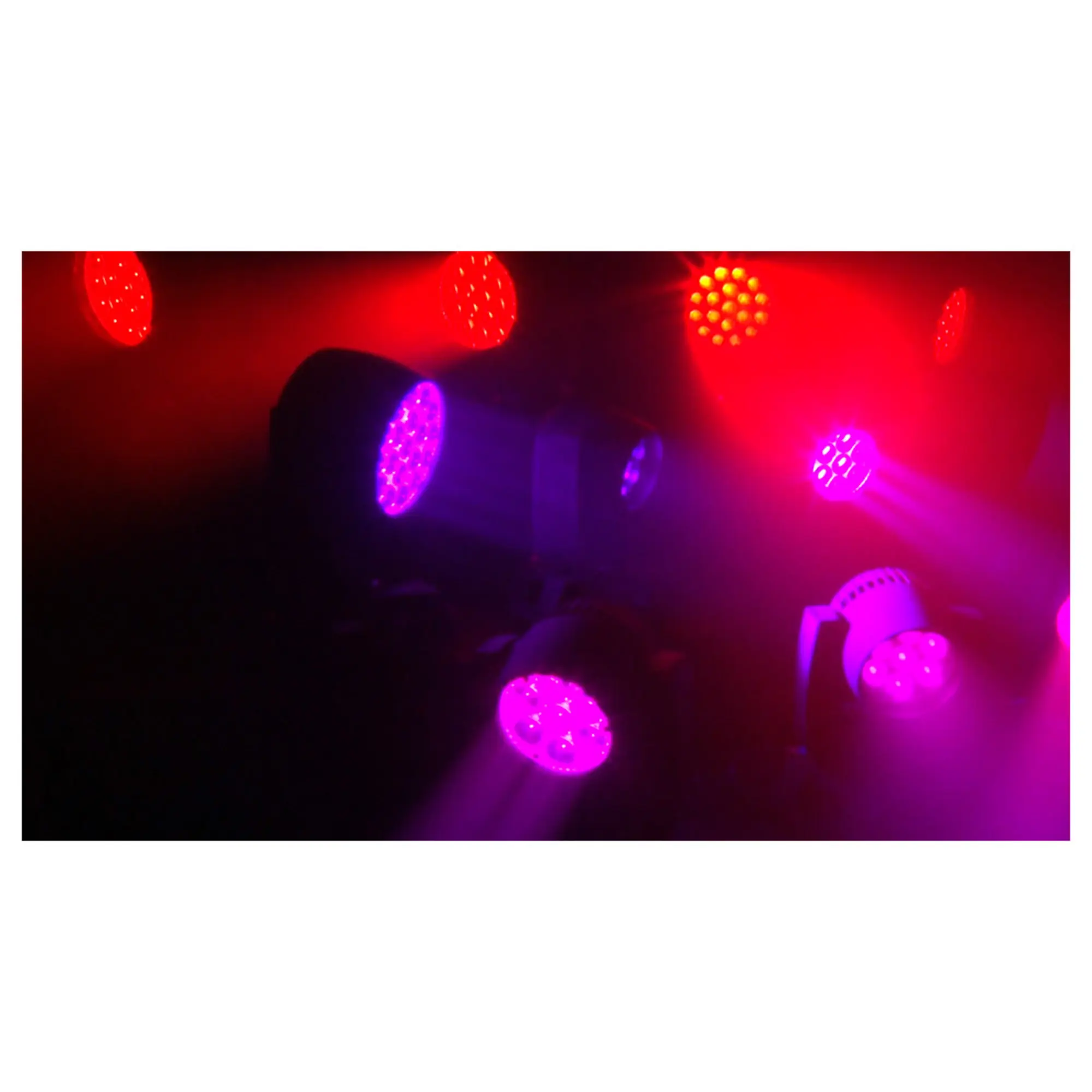 Вращающаяся голова CHAUVET-PRO Rogue R2 Wash (3 / 4)