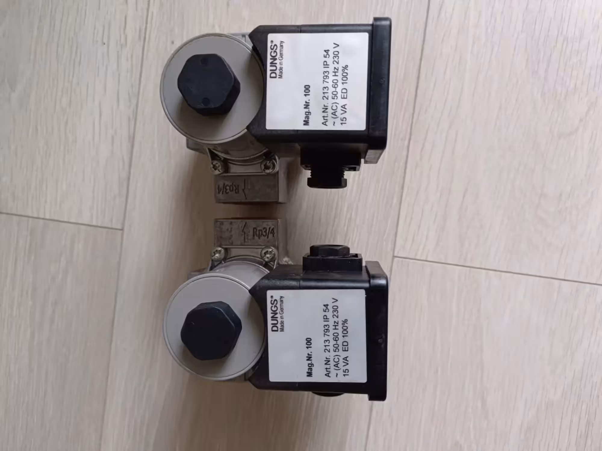 Газовый электромагнитный клапан Dungs LGV 507/5 (1 / 8)