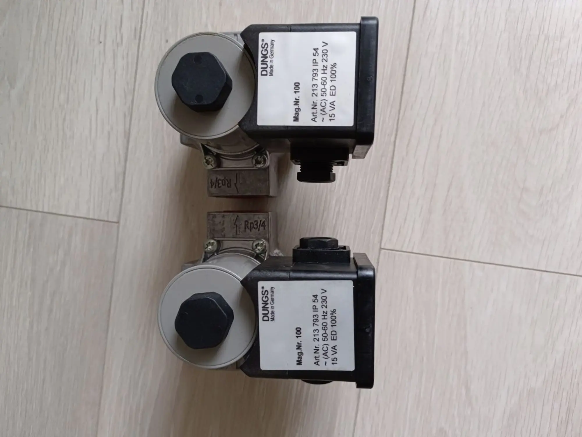 Газовый электромагнитный клапан Dungs LGV 507/5 (1 / 8)