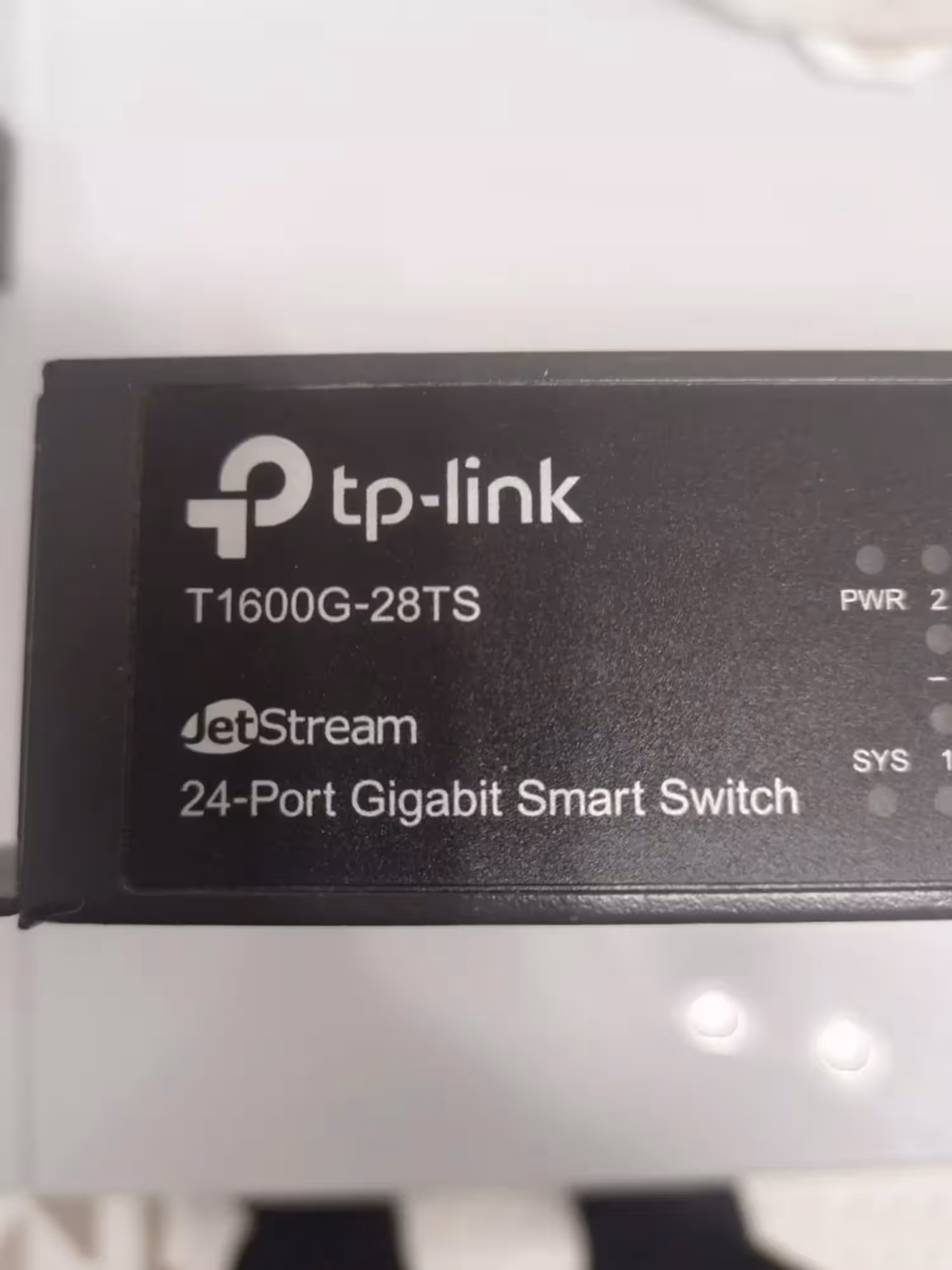 Коммутатор Tp link T 1600-28TS (2 / 2)