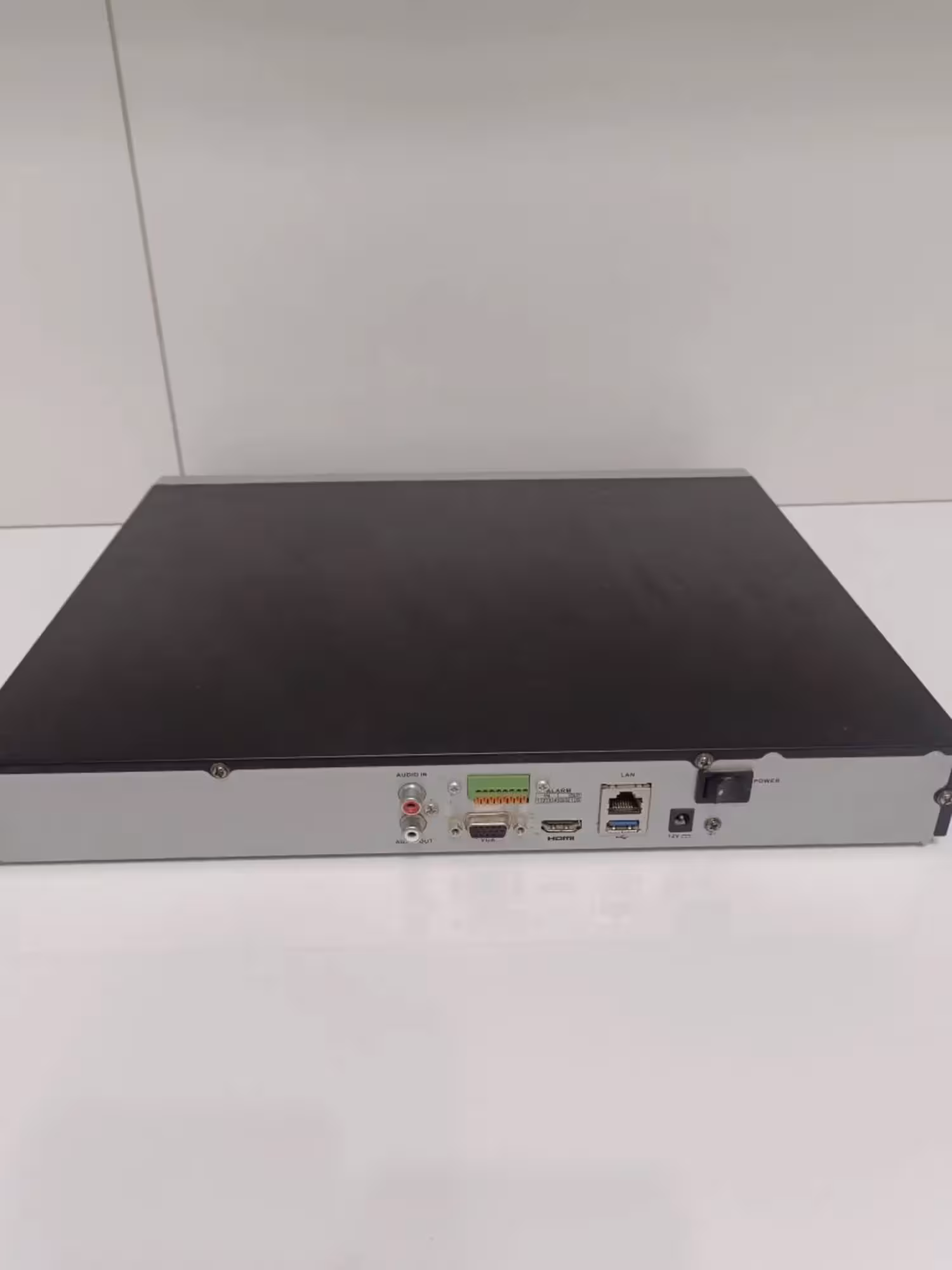 Сетевой видеорегистратор Hikvision DS-7616NI-K2 (3 / 3)