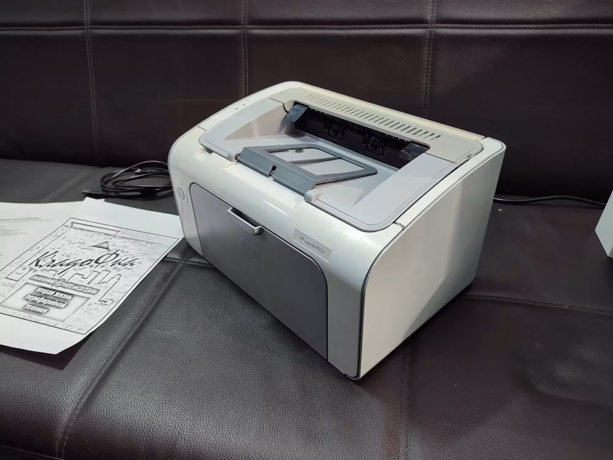 Лазерный ч/б принтер HP LJ P1102 (4 / 5)