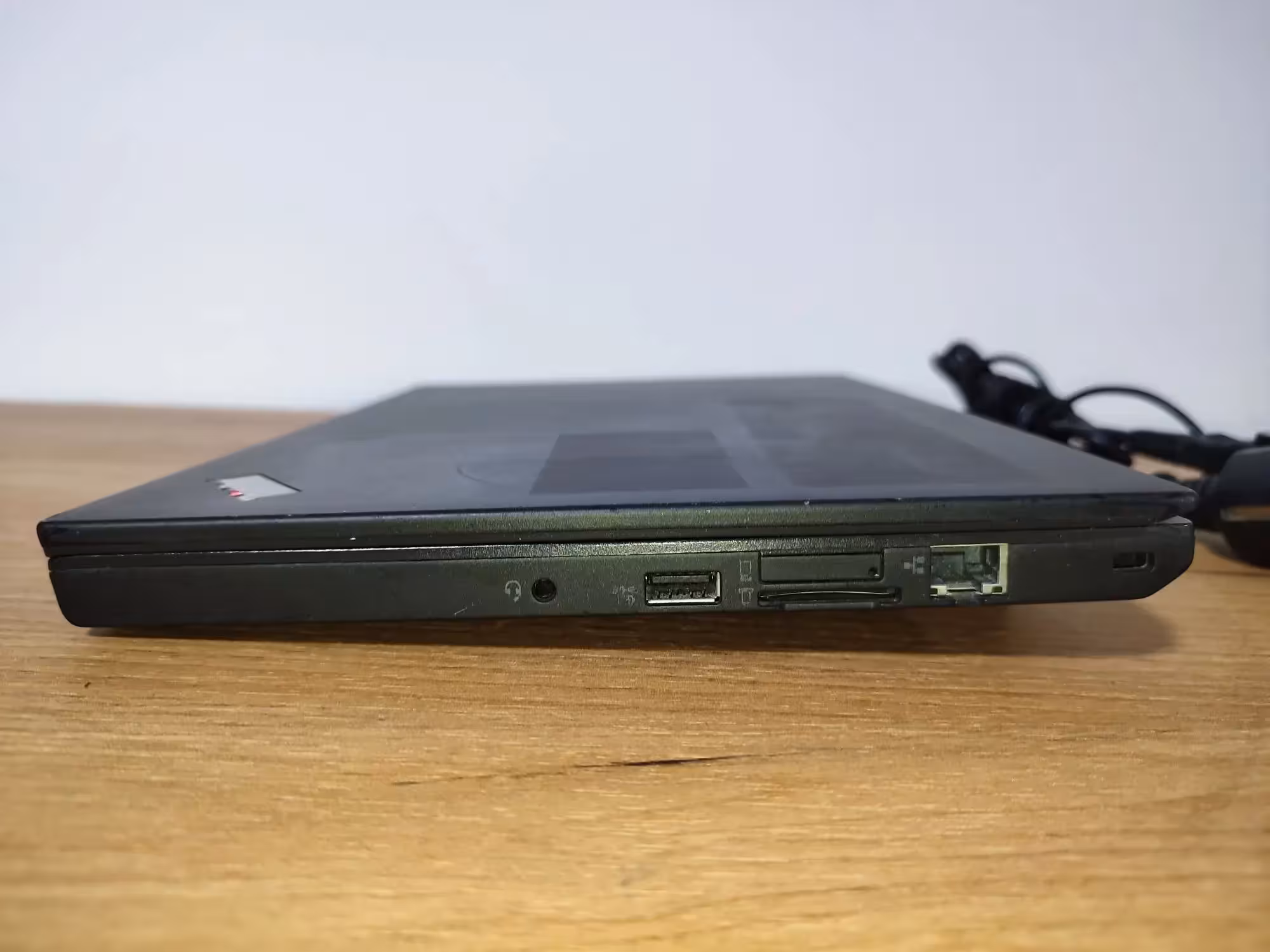 Ноутбук бизнес класса Lenovo ThinkPad x270/i5-6300U/8G/SSD.NVME512G (4 / 5)