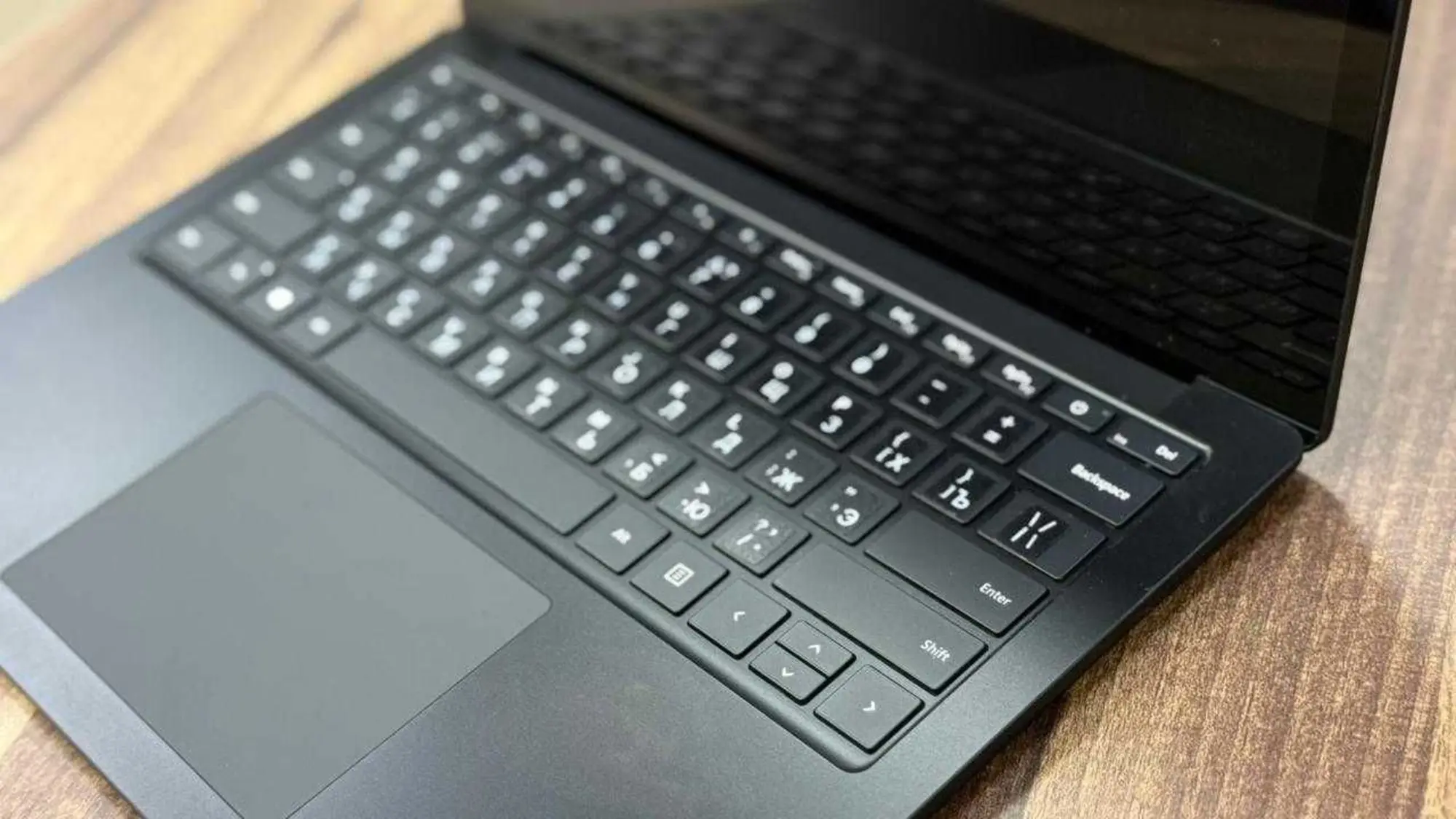 Cупер Ноутбук Microsoft Surface 3 13.5" 2K Core i7 DDR4 16Gb SSD 512Gb (3 / 4)