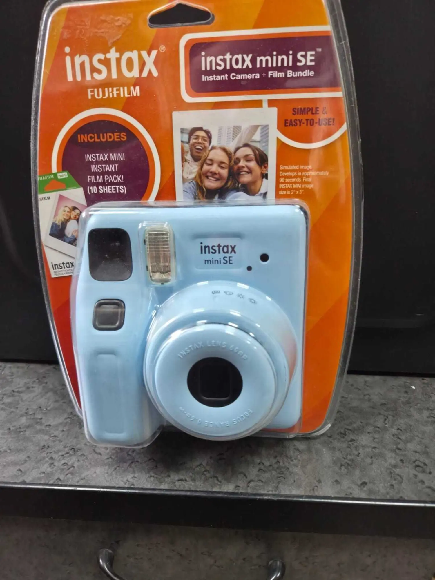 Фотокамера моментальной печати Fujifilm Instax mini SE синий + плёнка (2 / 3)
