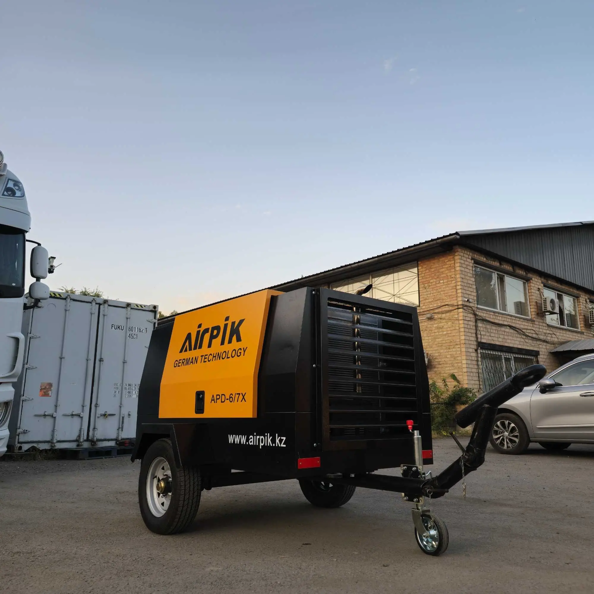 Воздушный компрессор 6 куб.м (5 / 7)