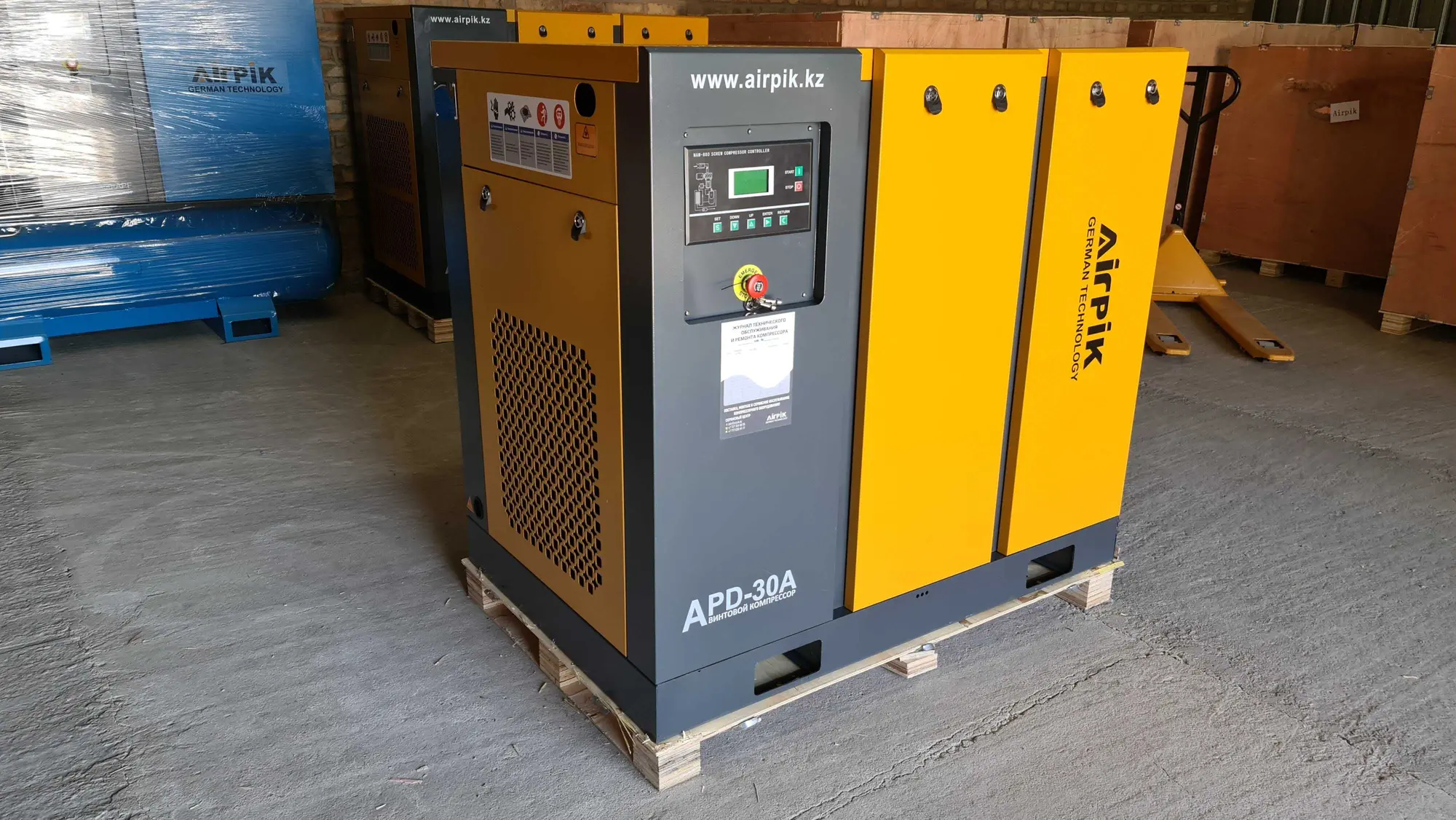 Винтовой компрессор APD-30A, -3,2 куб.м, 22кВт, AirPIK (1 / 4)