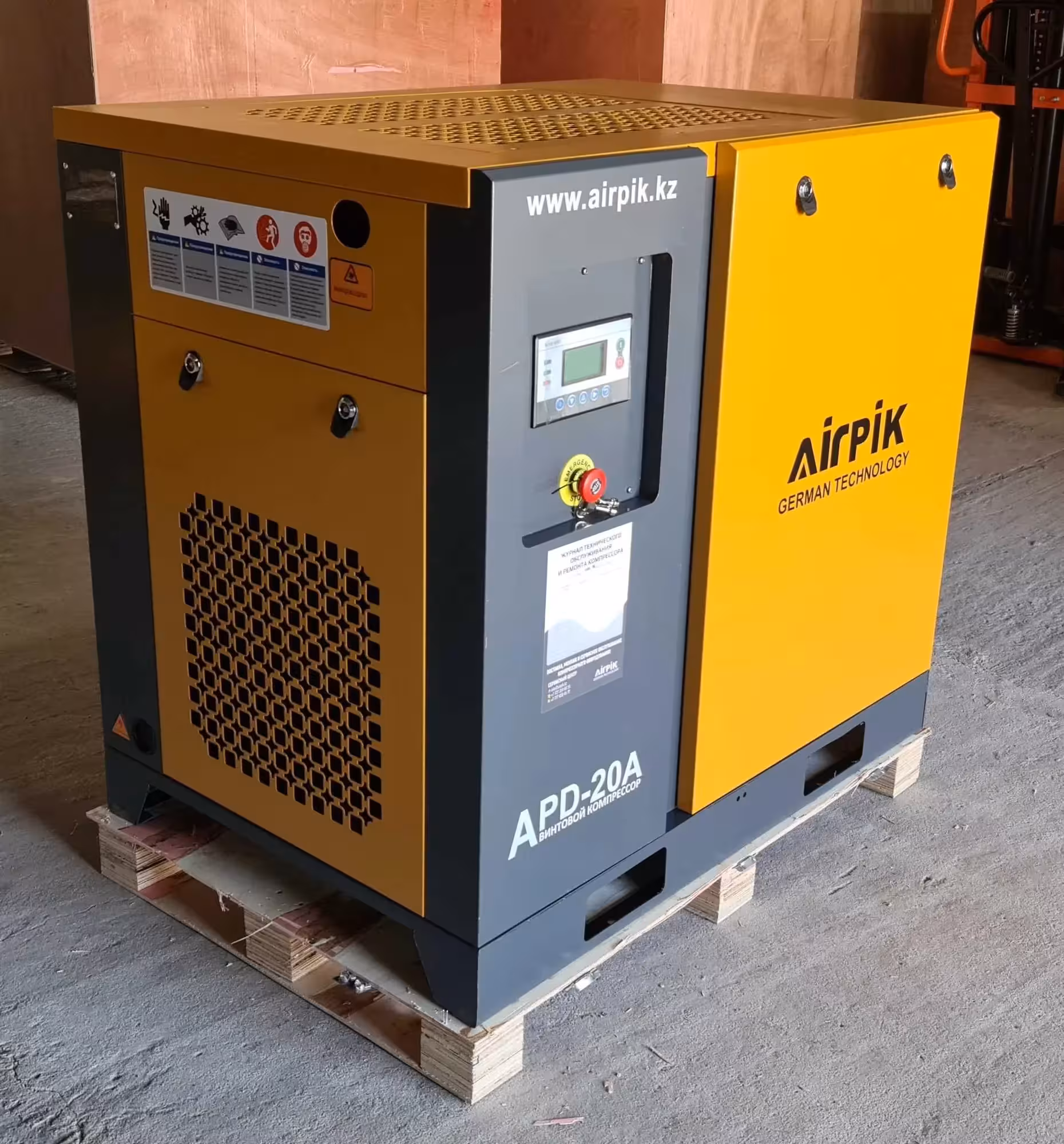 Винтовой компрессор APD-20A, -2,3 куб.м, 15кВт, AirPIK (2 / 3)