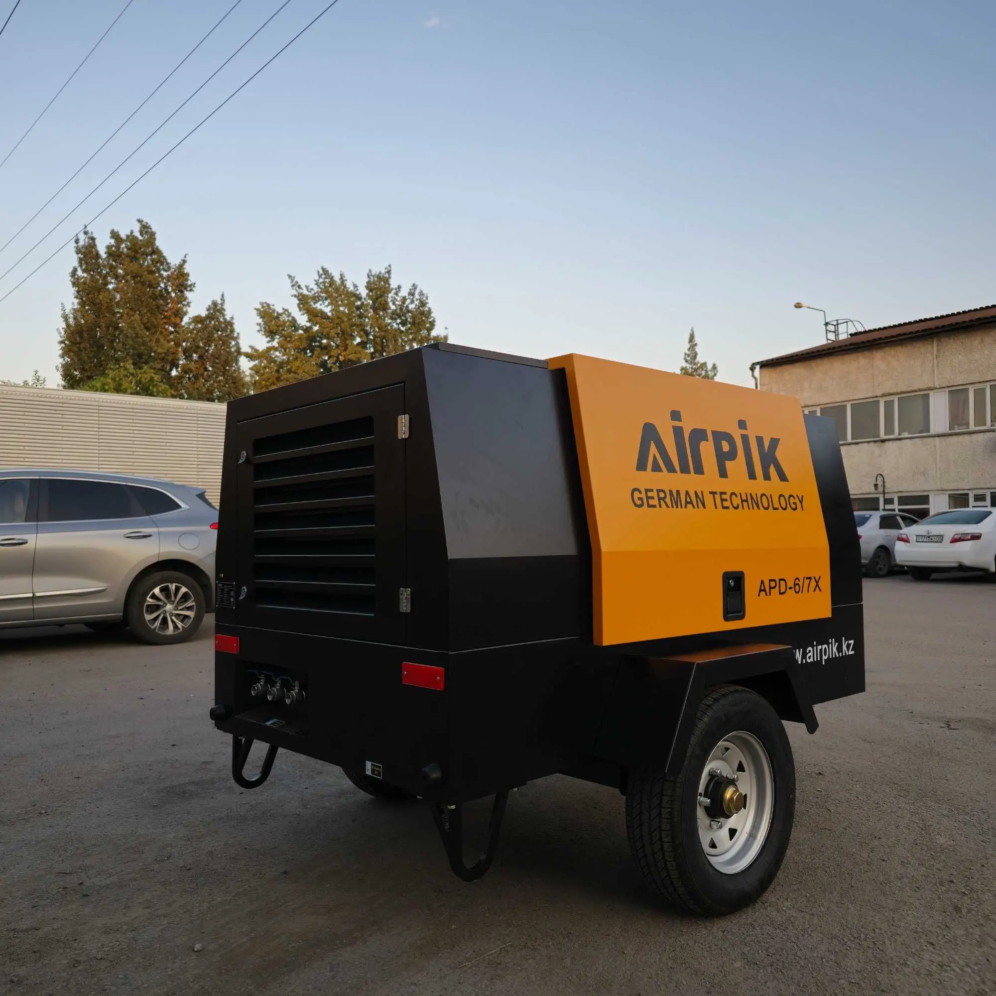 Компрессор дизельный на шасси (3 / 7)