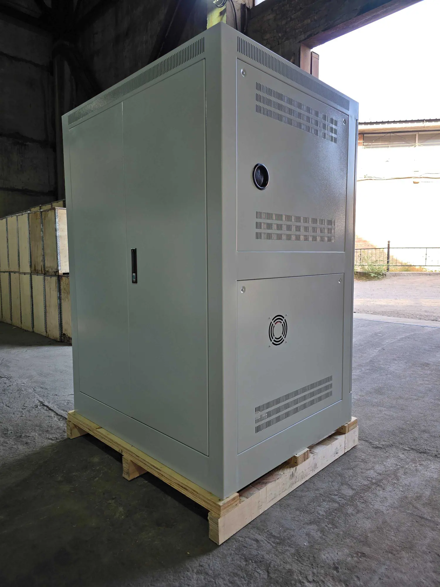 Cтабилизатор напряжения 200кВА, 380В, PowerPik PROM (5 / 7)