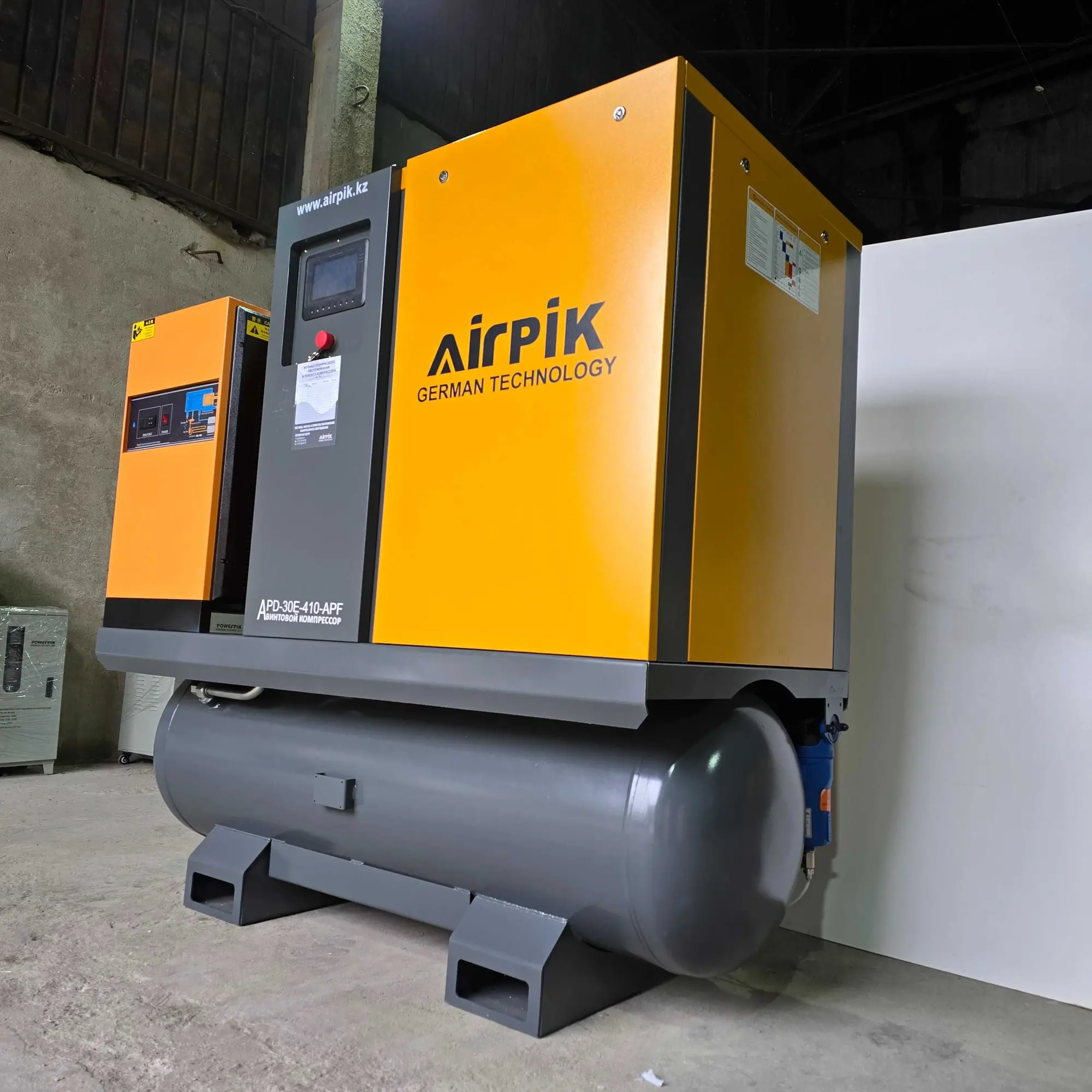 Винтовой воздушный компрессор APD-30E-410-APF, 16бар (2 / 6)