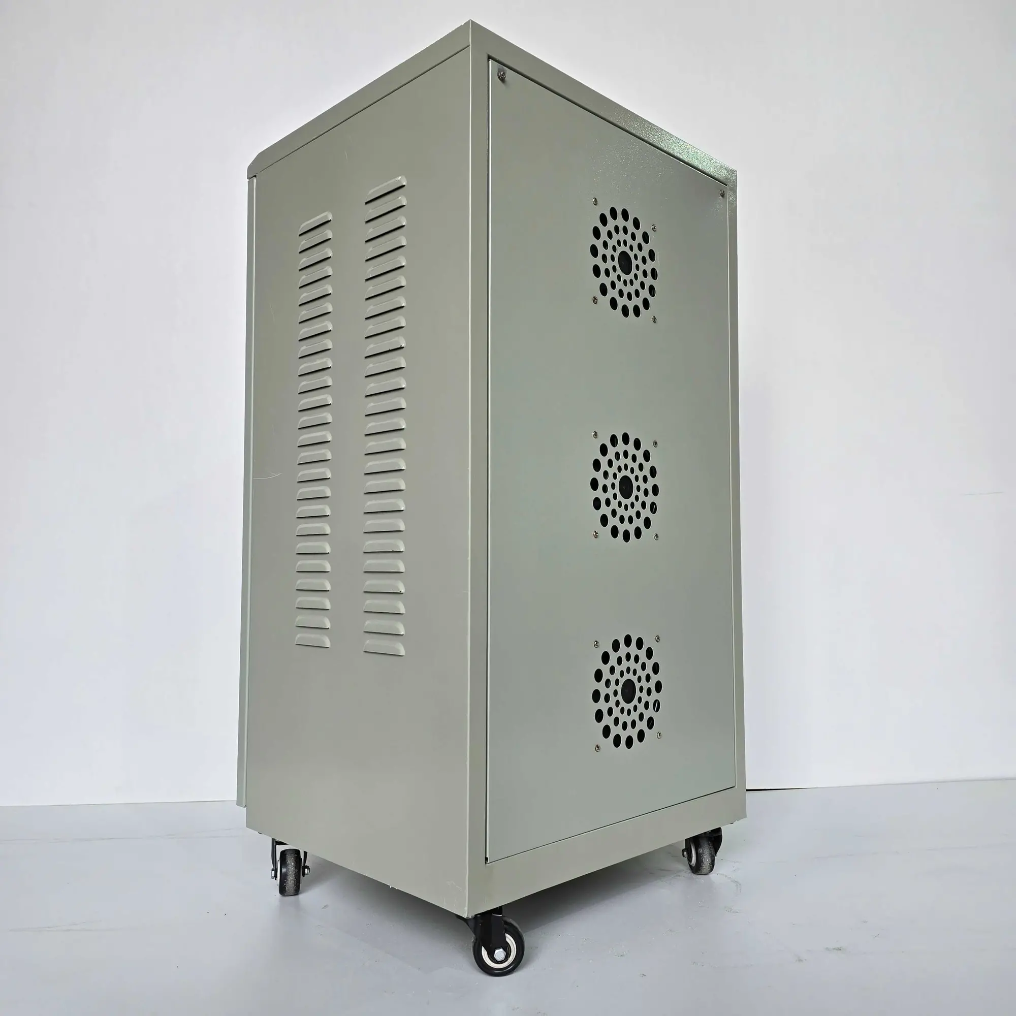 Стабилизатор напряжения 30кВт в Астане (4 / 6)