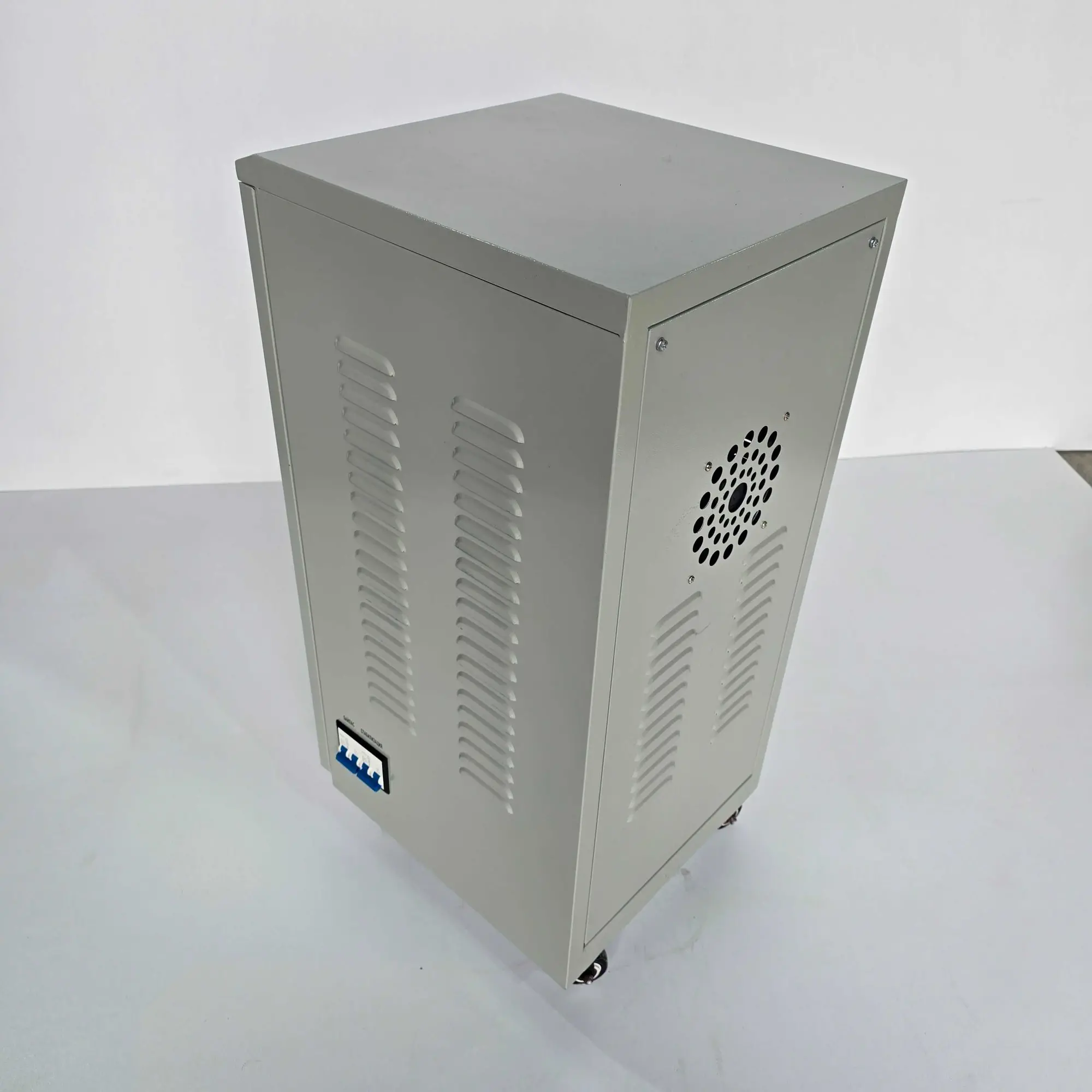 Стабилизатор напряжения 20кВт в Шымкенте (5 / 7)