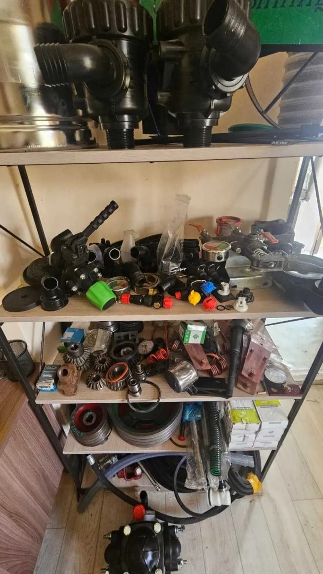 Запчасти на Опрыскиватель (1 / 3)