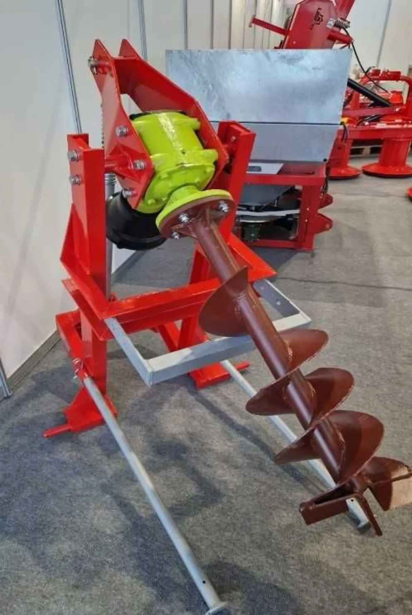 Ямобур Lisicki (Польша) (2 / 2)