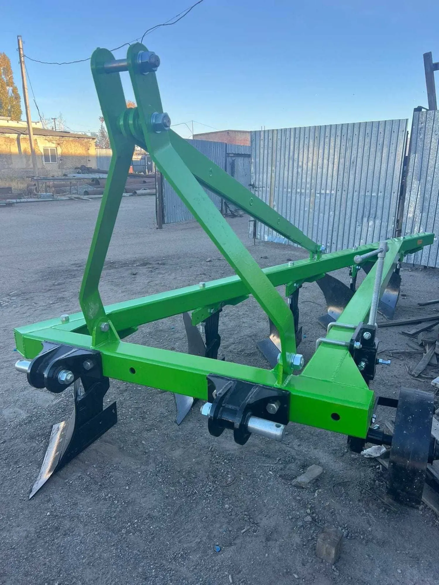 Плуг ПЛН 5-35 без предплужника (2 / 3)