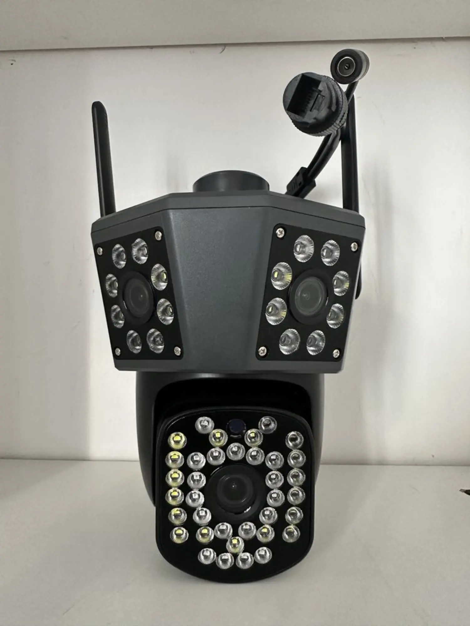 Умный камера видеонаблюления (3 / 8)