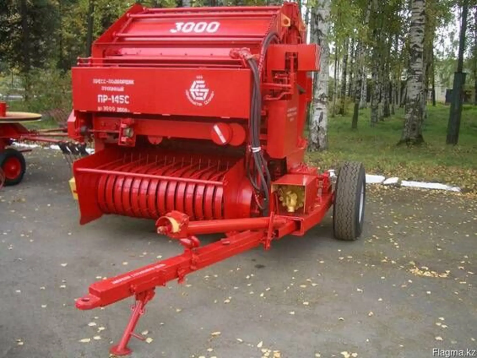 Пресс подборщик рулонный ПРФ 145 прямой и боковой (3 / 6)