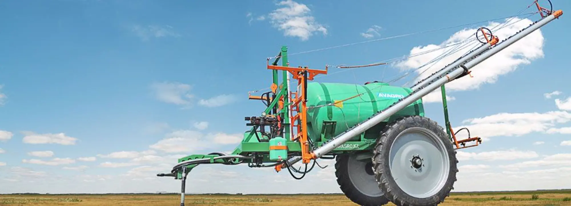 Прицепные и самоходные опрыскиватели AVAGRO АВАГРО (1 / 7)