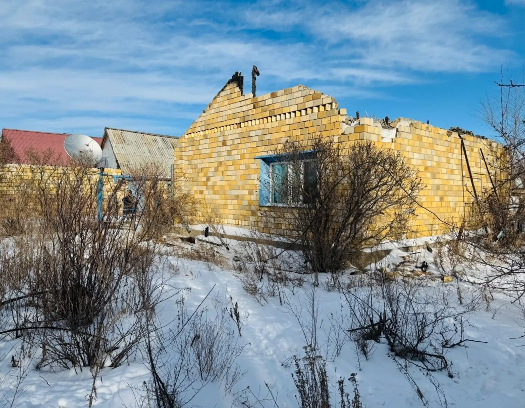 Предлагаем 4-ком дом в п. Северо-западный (2 / 8)